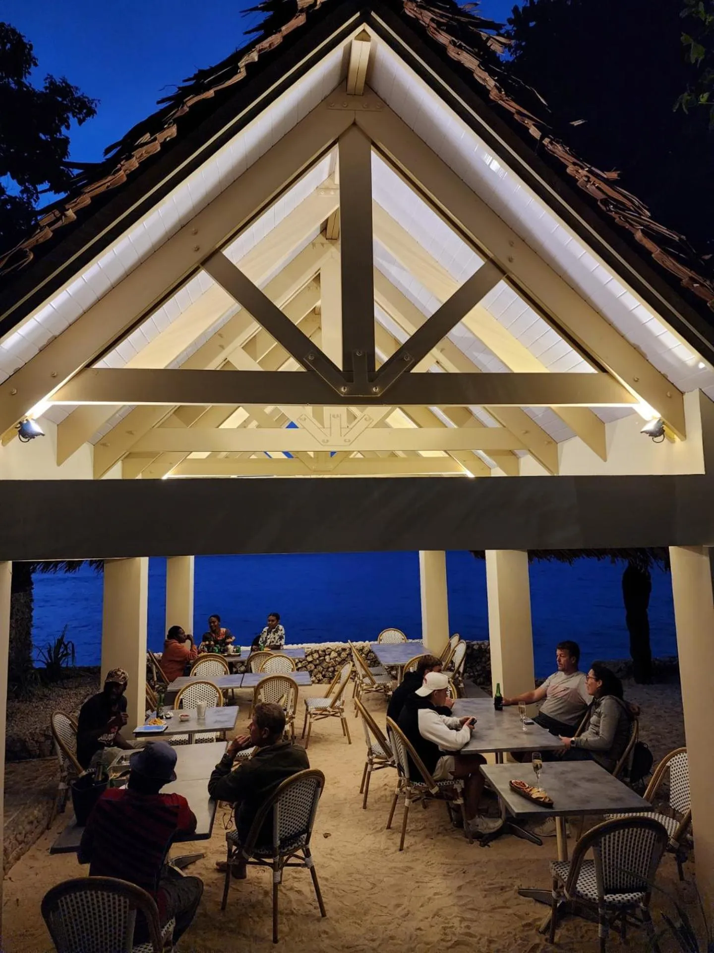 Restaurant/places to eat in Paradise Cove Resort