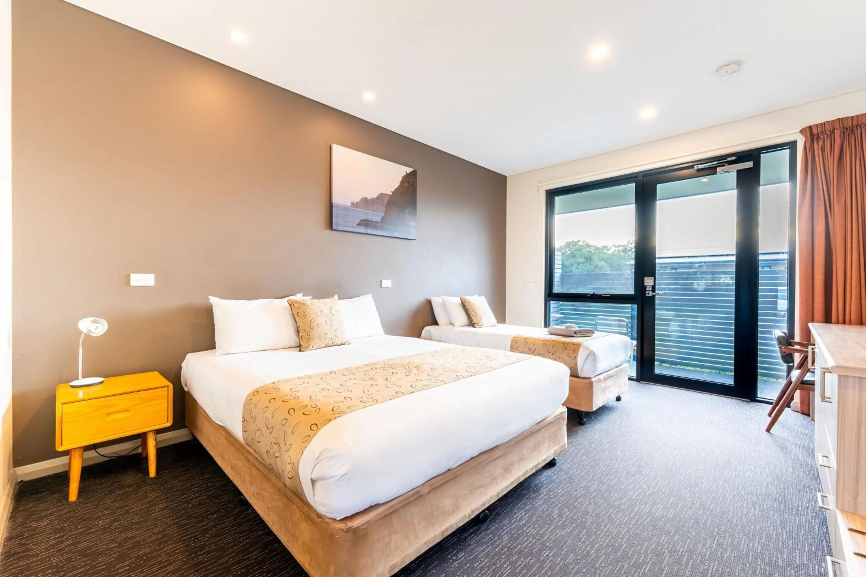 Bed in Foreshore Hotel
