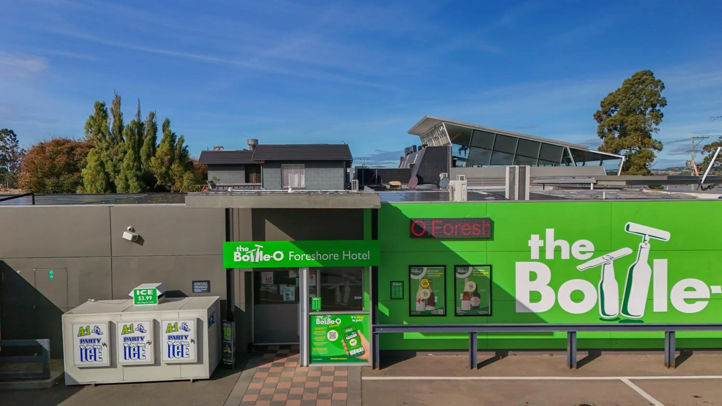 Alcoholic drinks in Foreshore Hotel