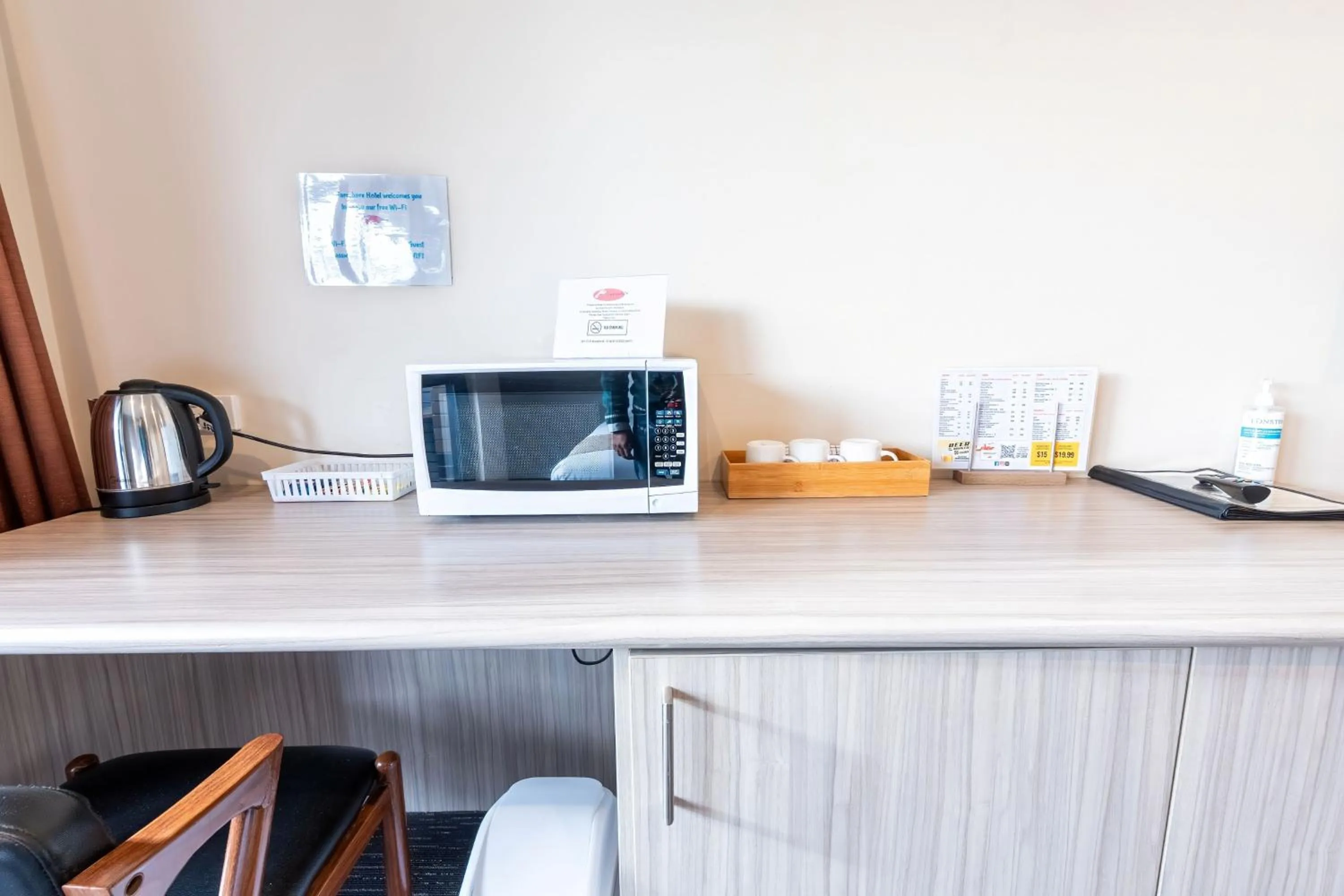 microwave in Foreshore Hotel