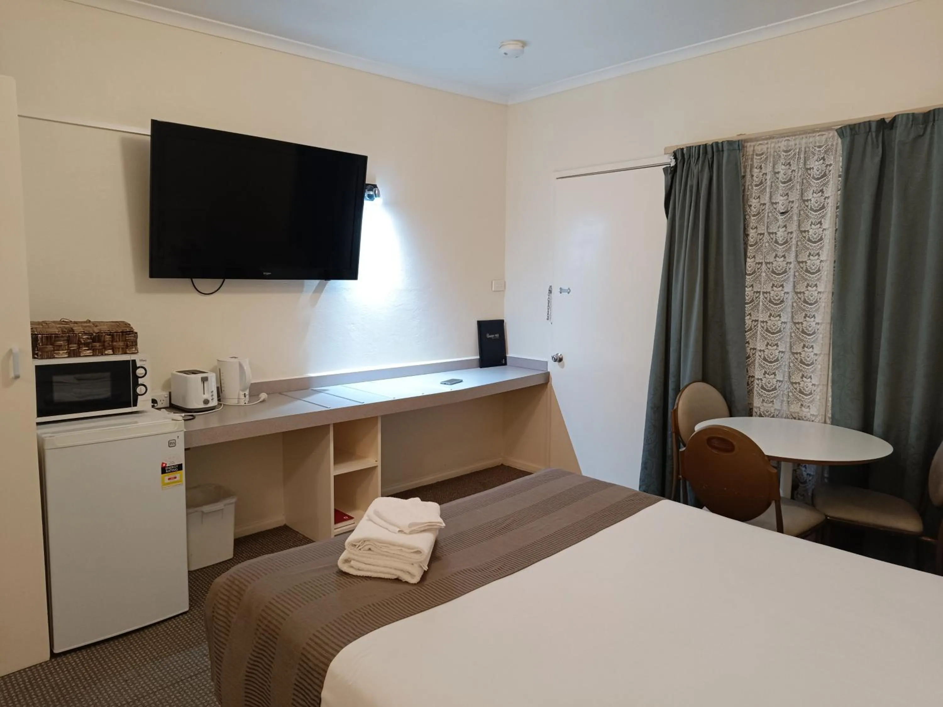 Lazy River Motor Inn