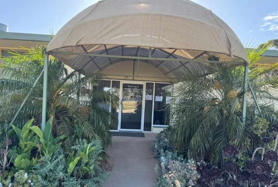 Lazy River Motor Inn