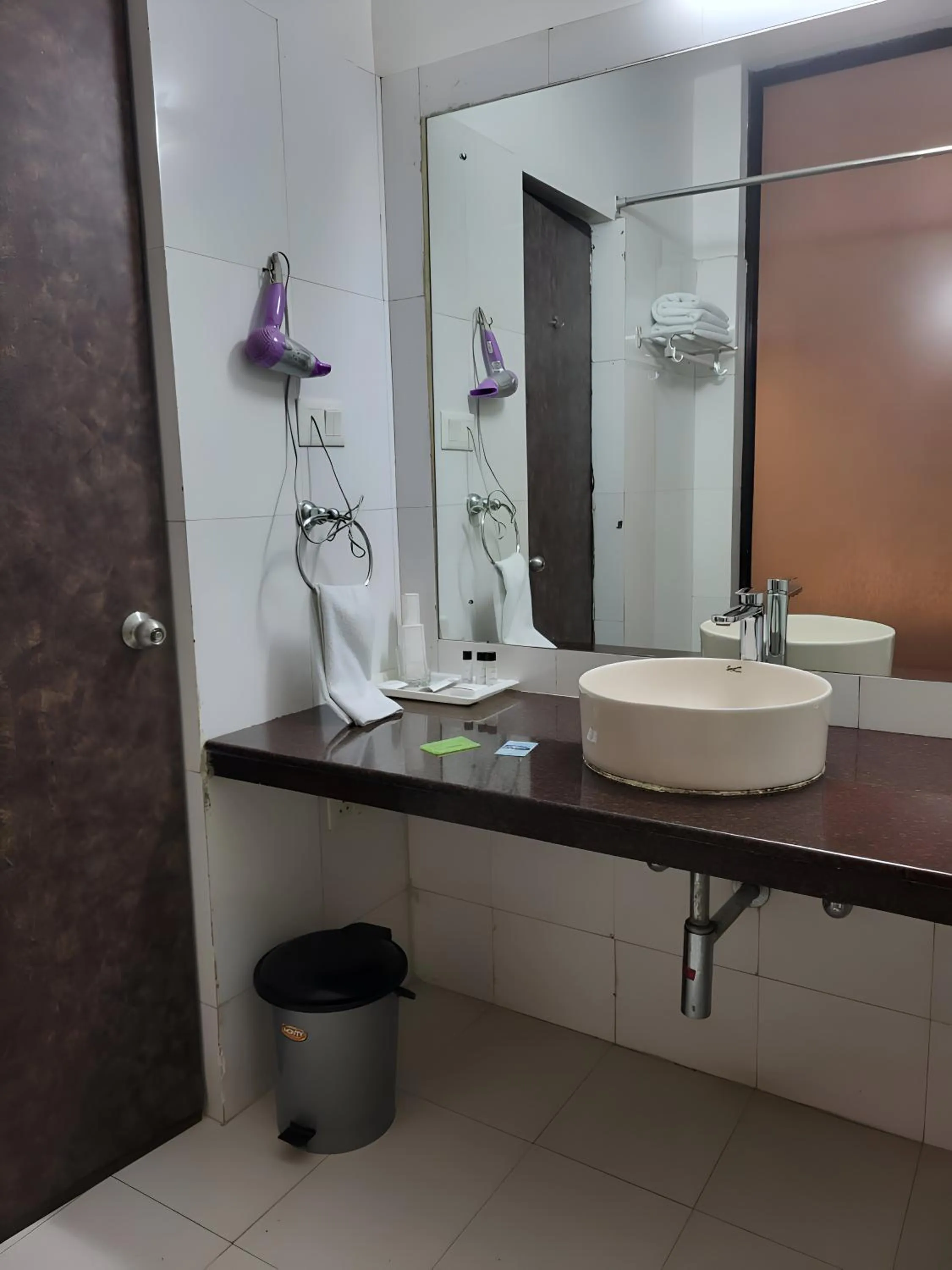 Bathroom in The New Marrion