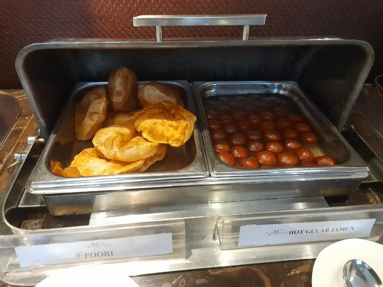 Restaurant/places to eat in The New Marrion