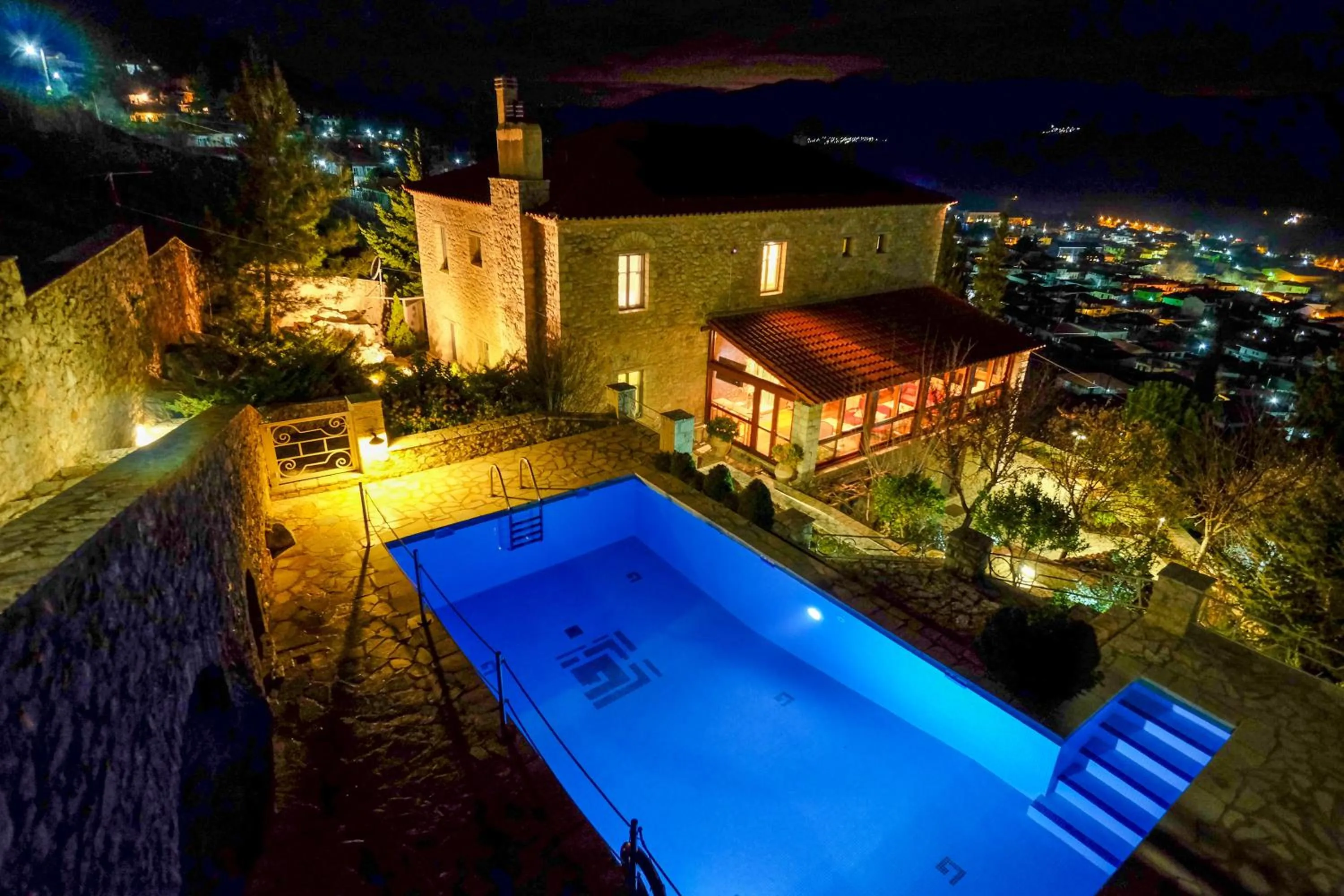 Night in Kyriaki Guesthouse & Suites