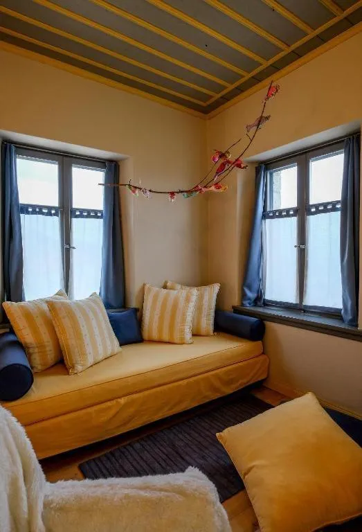 Kyriaki Guesthouse & Suites