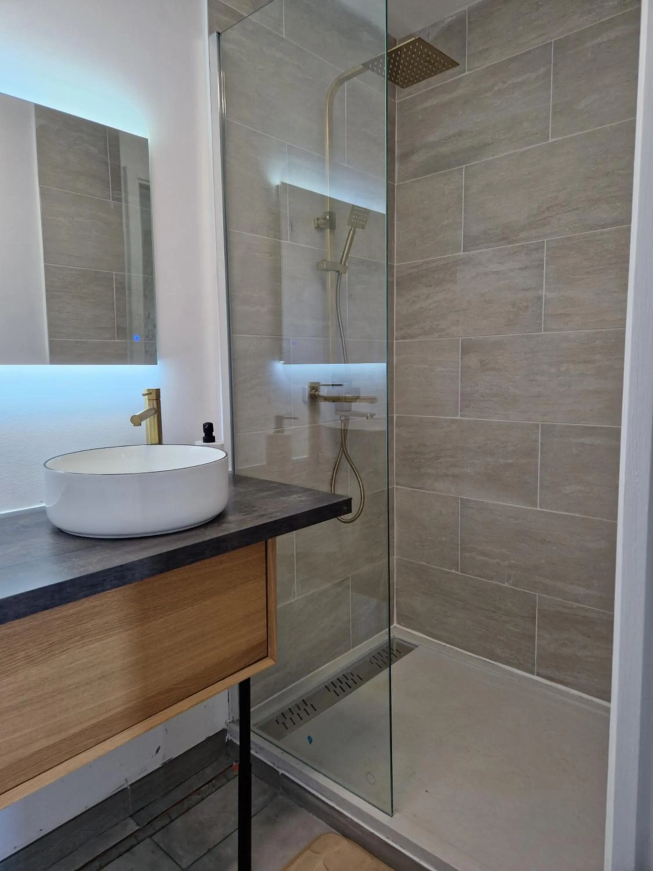 Shower in Chambre d'hôtes