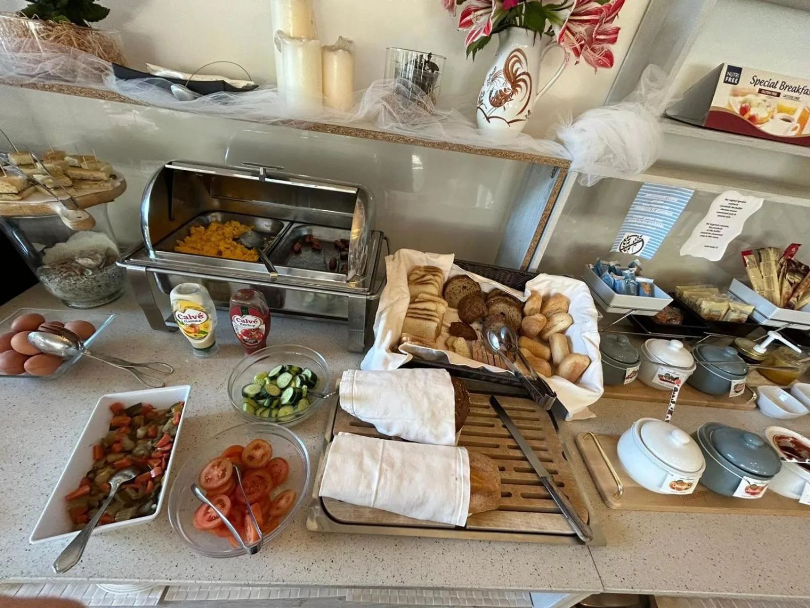 Buffet breakfast in Mini Hotel