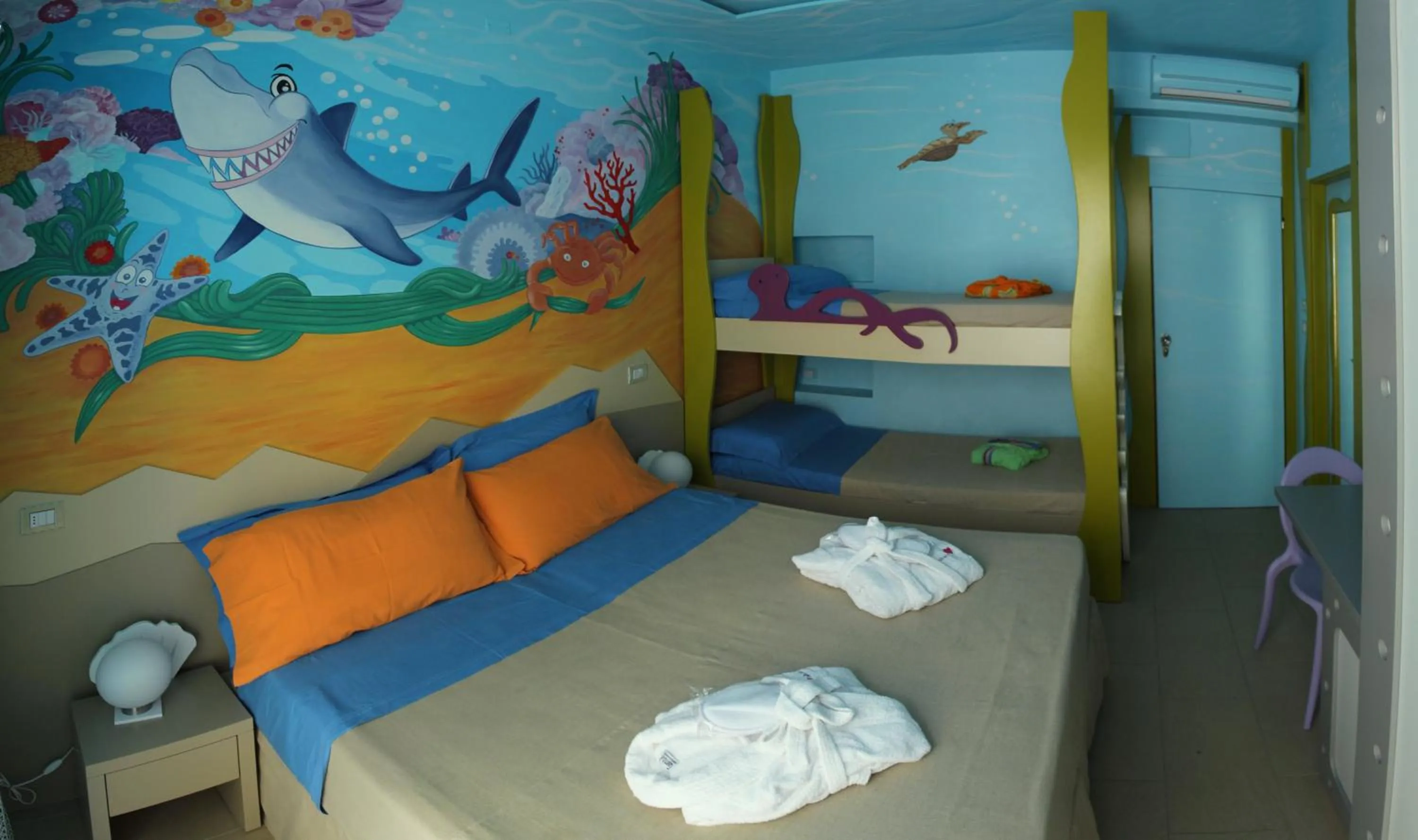 Decorative detail, Bed in Mini Hotel