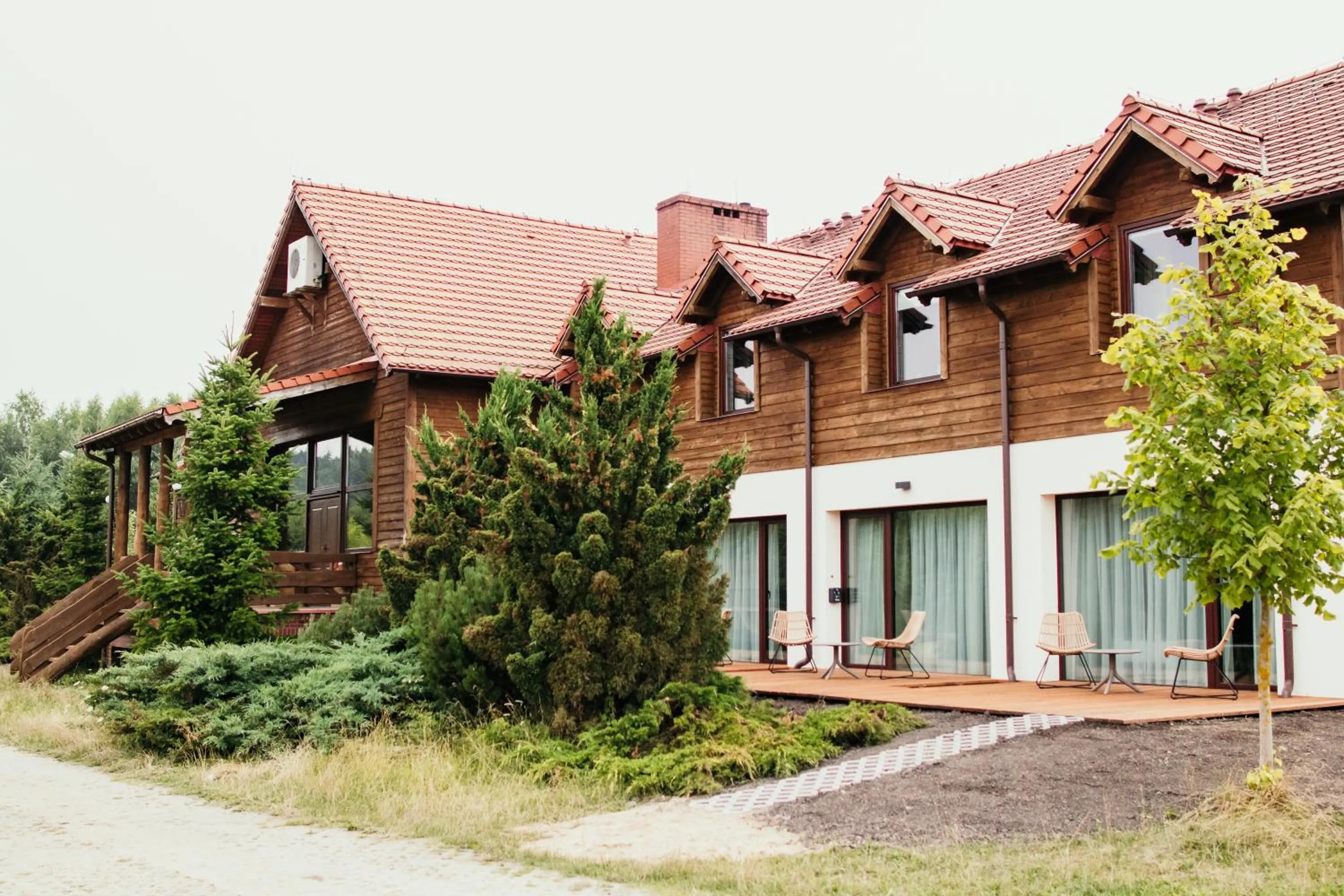 Property building in Hotel Osada Karbówko Wellness & SPA