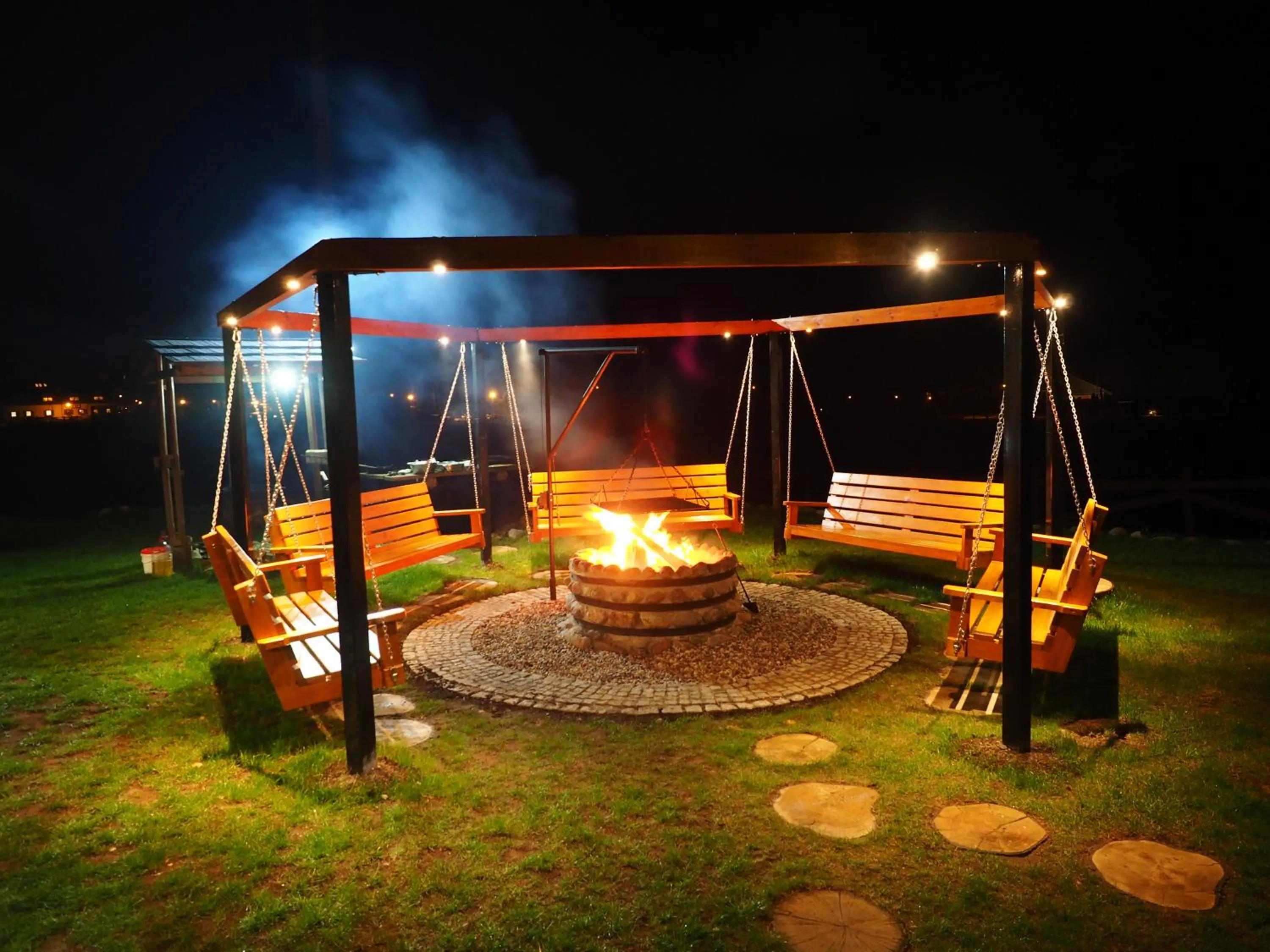 BBQ facilities in Hotel Osada Karbówko Wellness & SPA