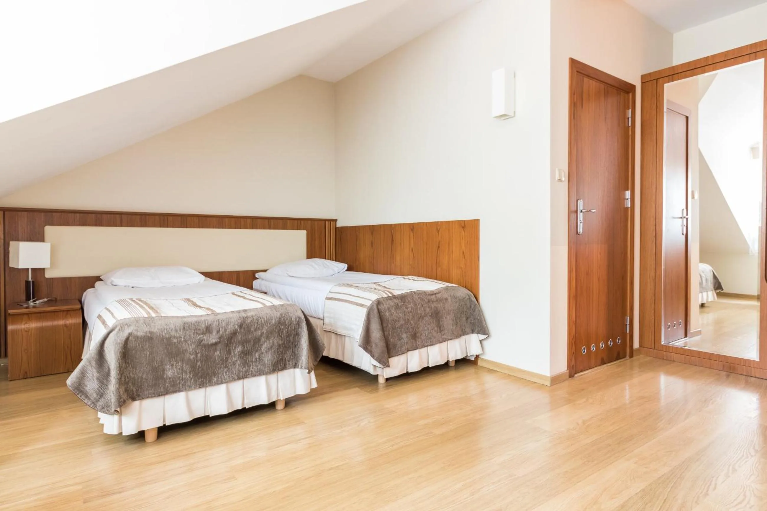 Bathroom, Bed in Hotel Osada Karbówko Wellness & SPA