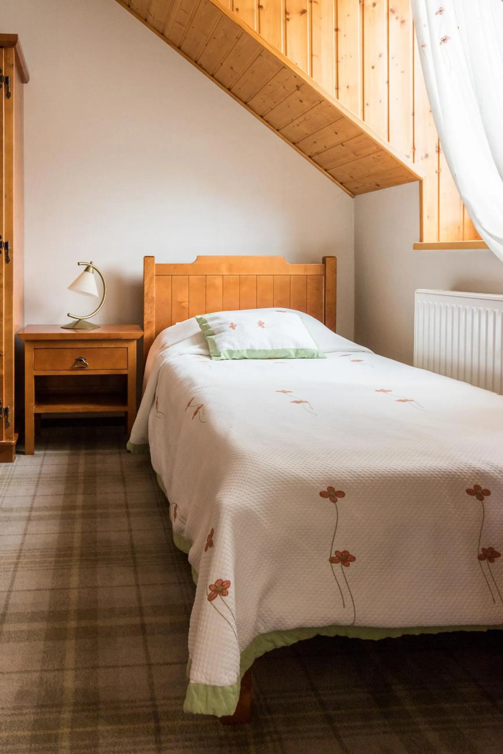 Bathroom, Bed in Hotel Osada Karbówko Wellness & SPA