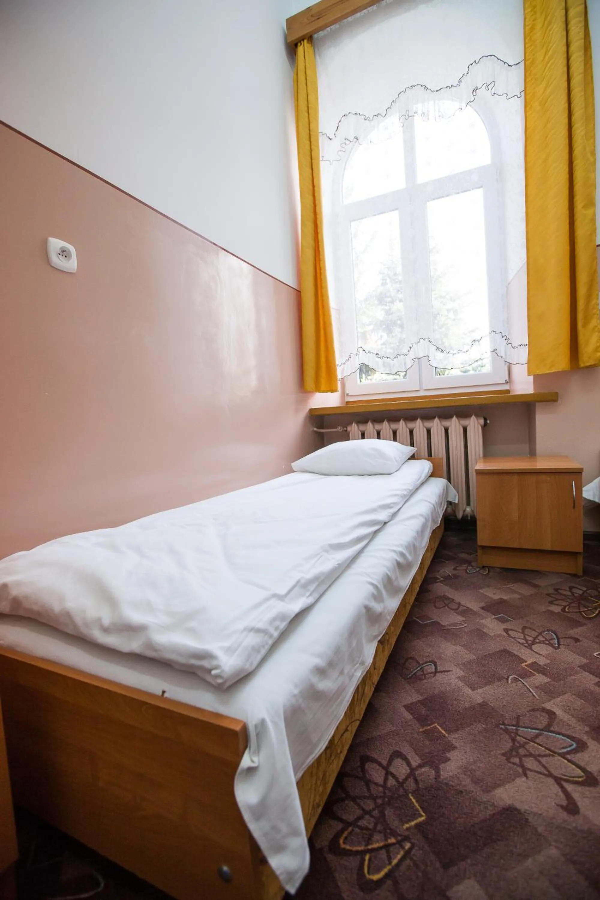 Bed in Schronisko Młodzieżowe PTSM Matecznik