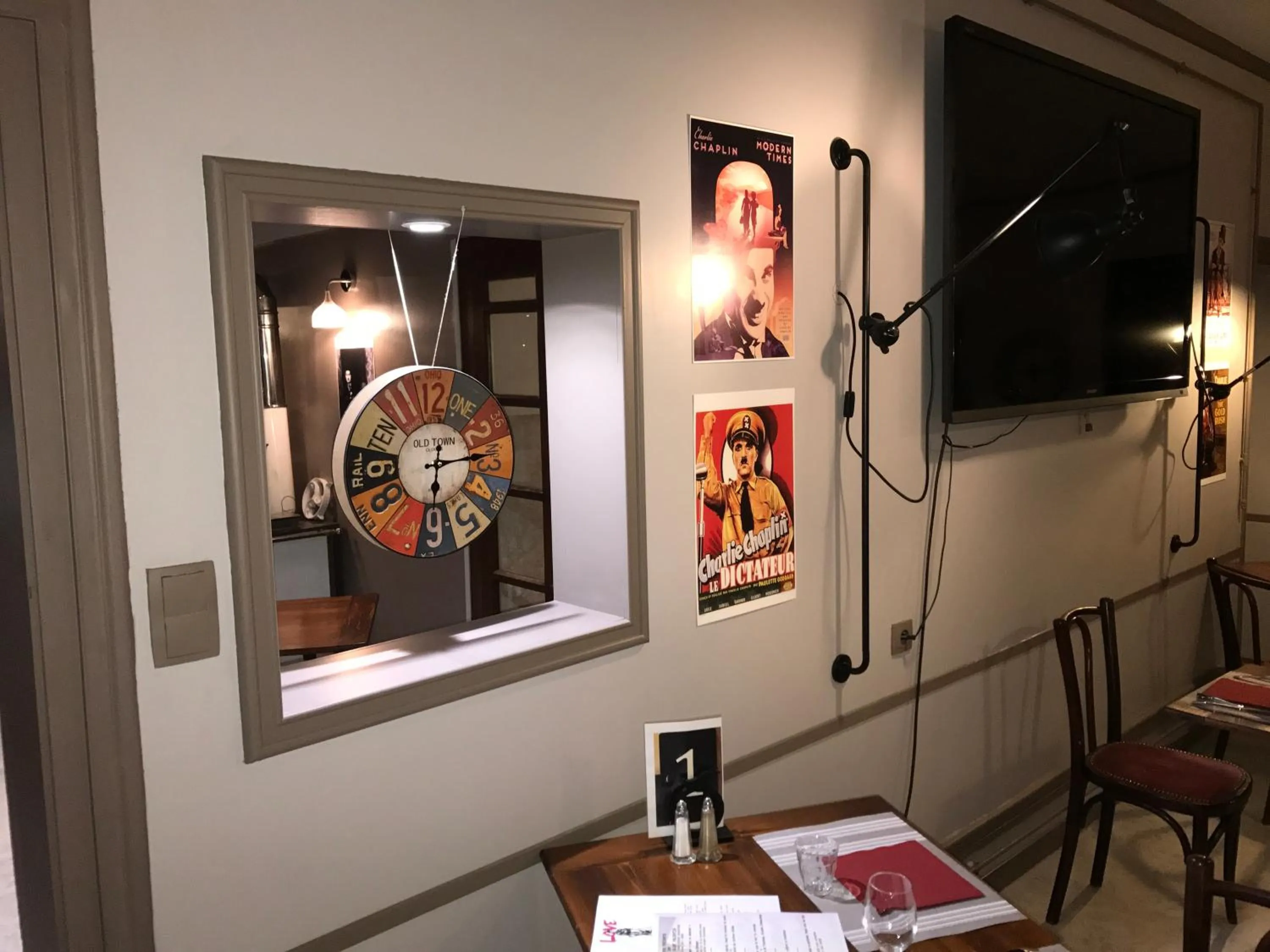 Dining area in L'Edgar