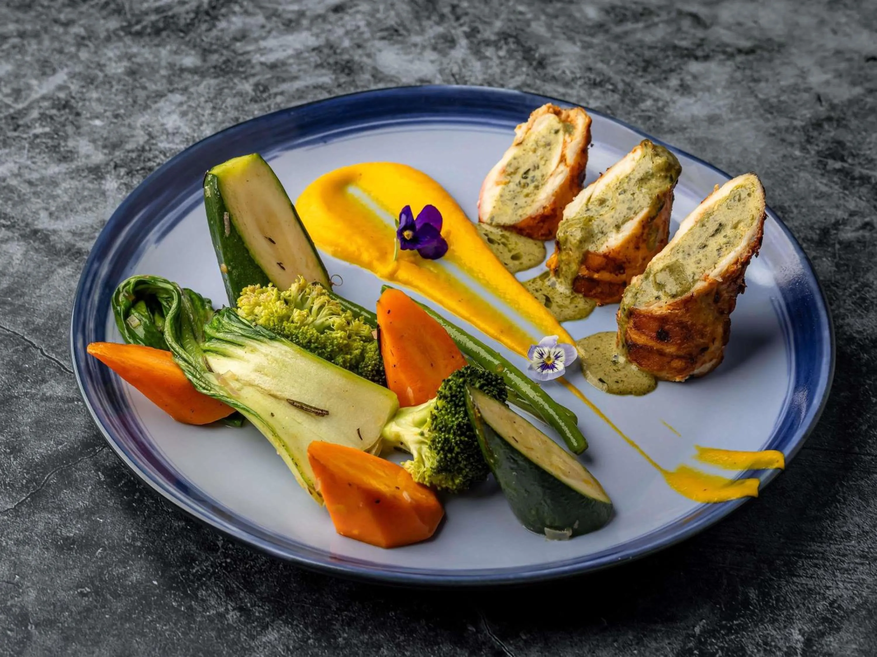 Restaurant/places to eat in Mercure Nairobi Upper Hill