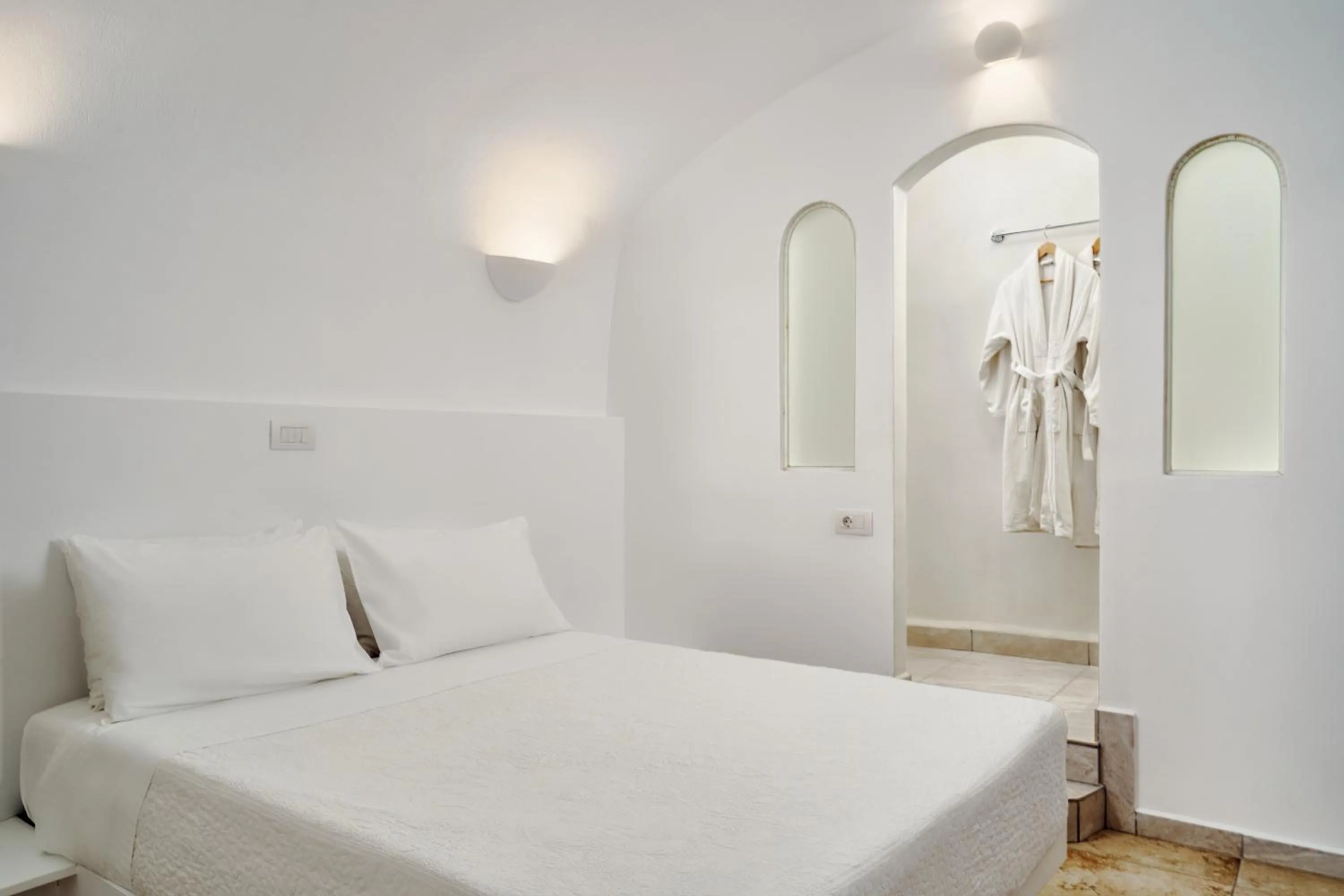 Bedroom, Bed in Santorini Mansion at Imerovigli