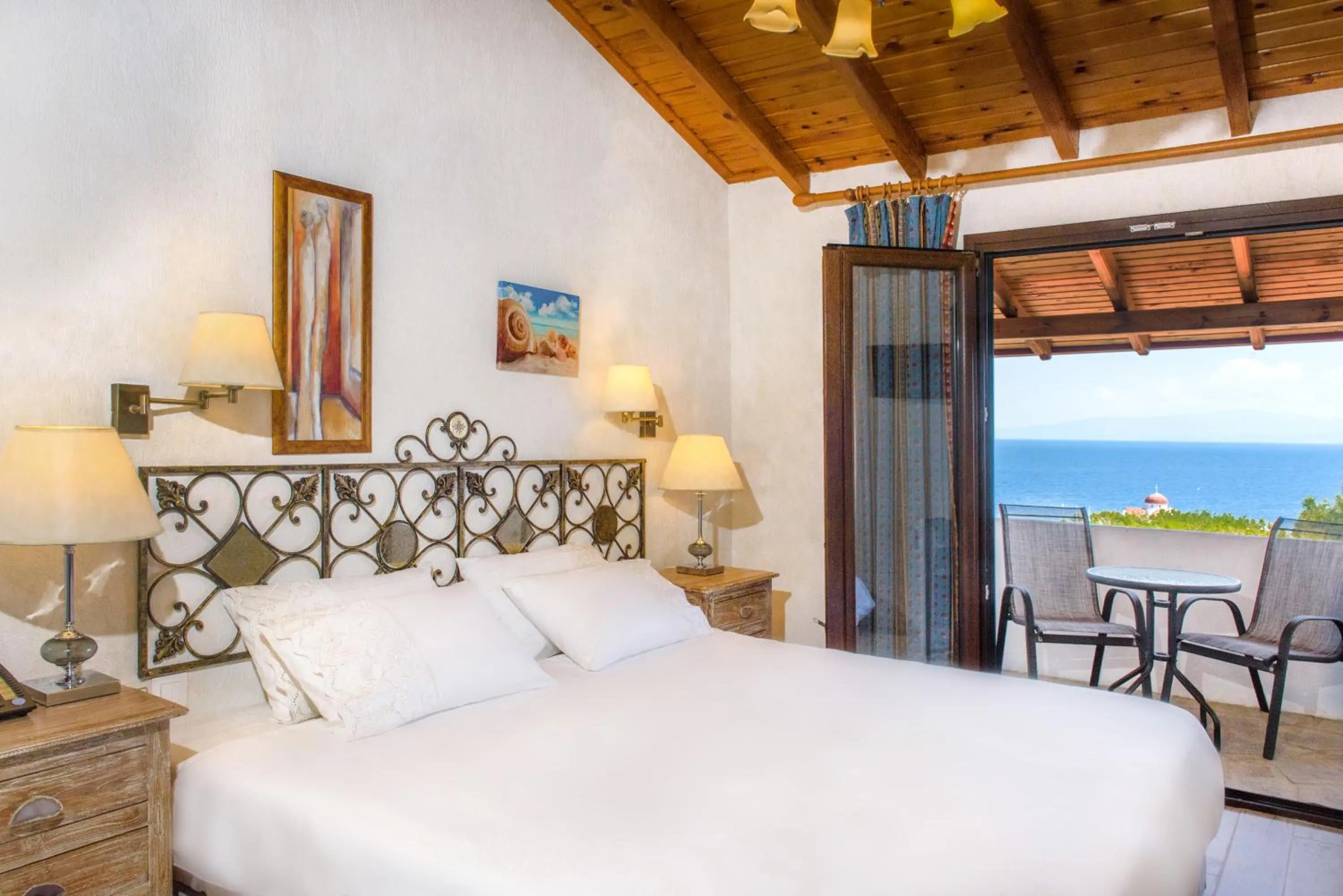 Bedroom, Bed in Leandros Hotel