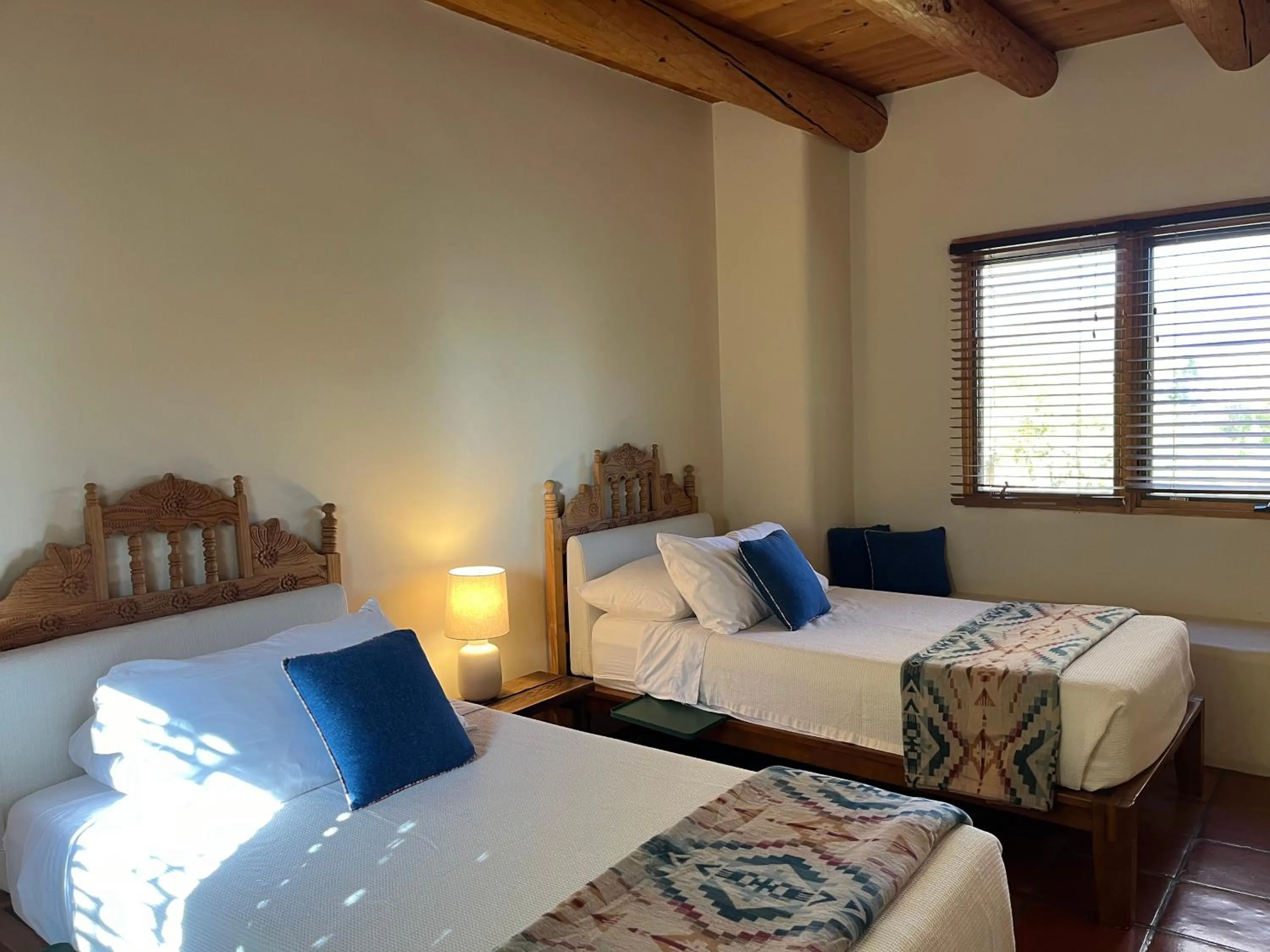 Bed in Hacienda Del Sol Historic B&B