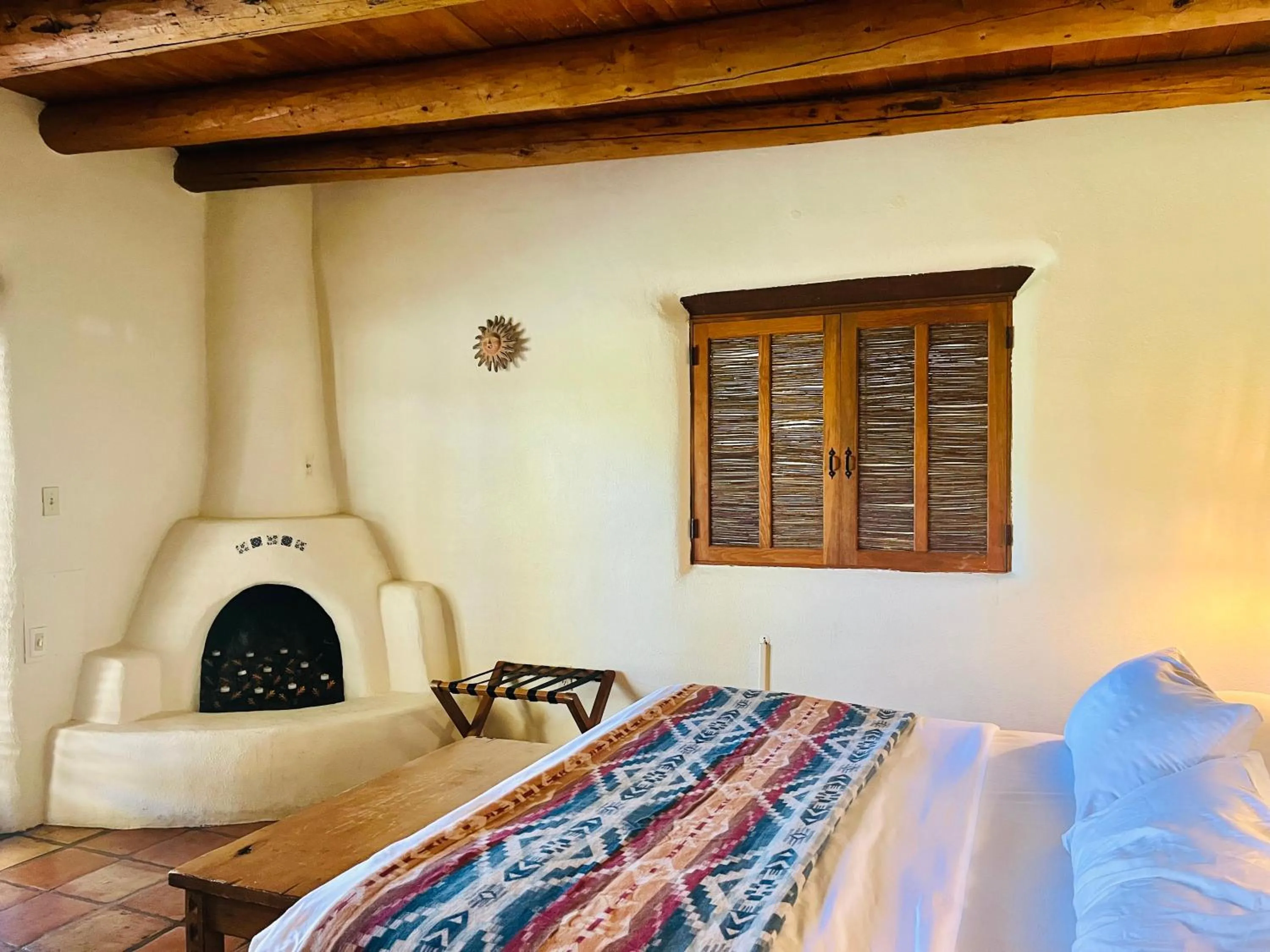 Bed in Hacienda Del Sol Historic B&B