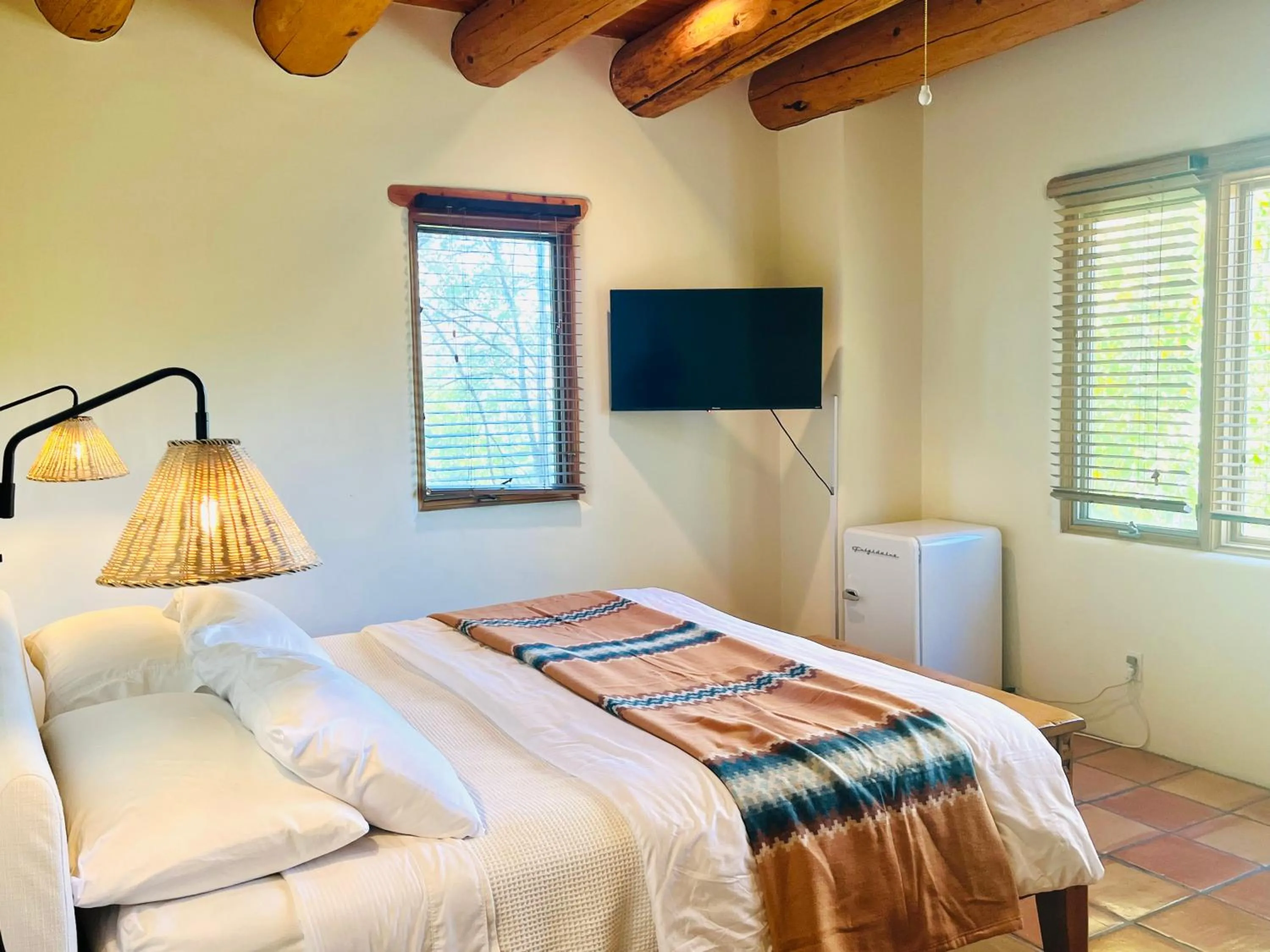 Bed in Hacienda Del Sol Historic B&B