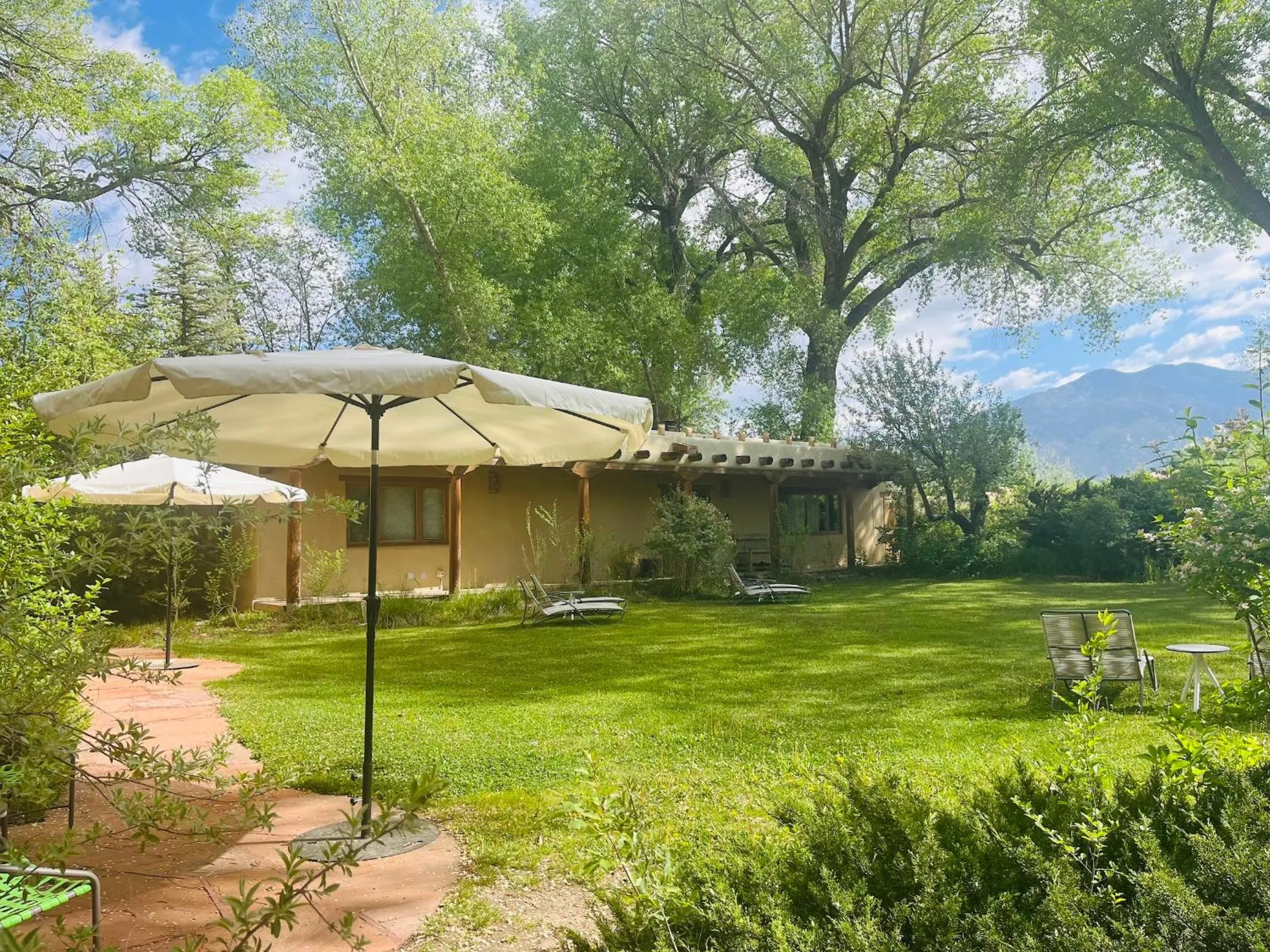 Hacienda Del Sol Historic B&B