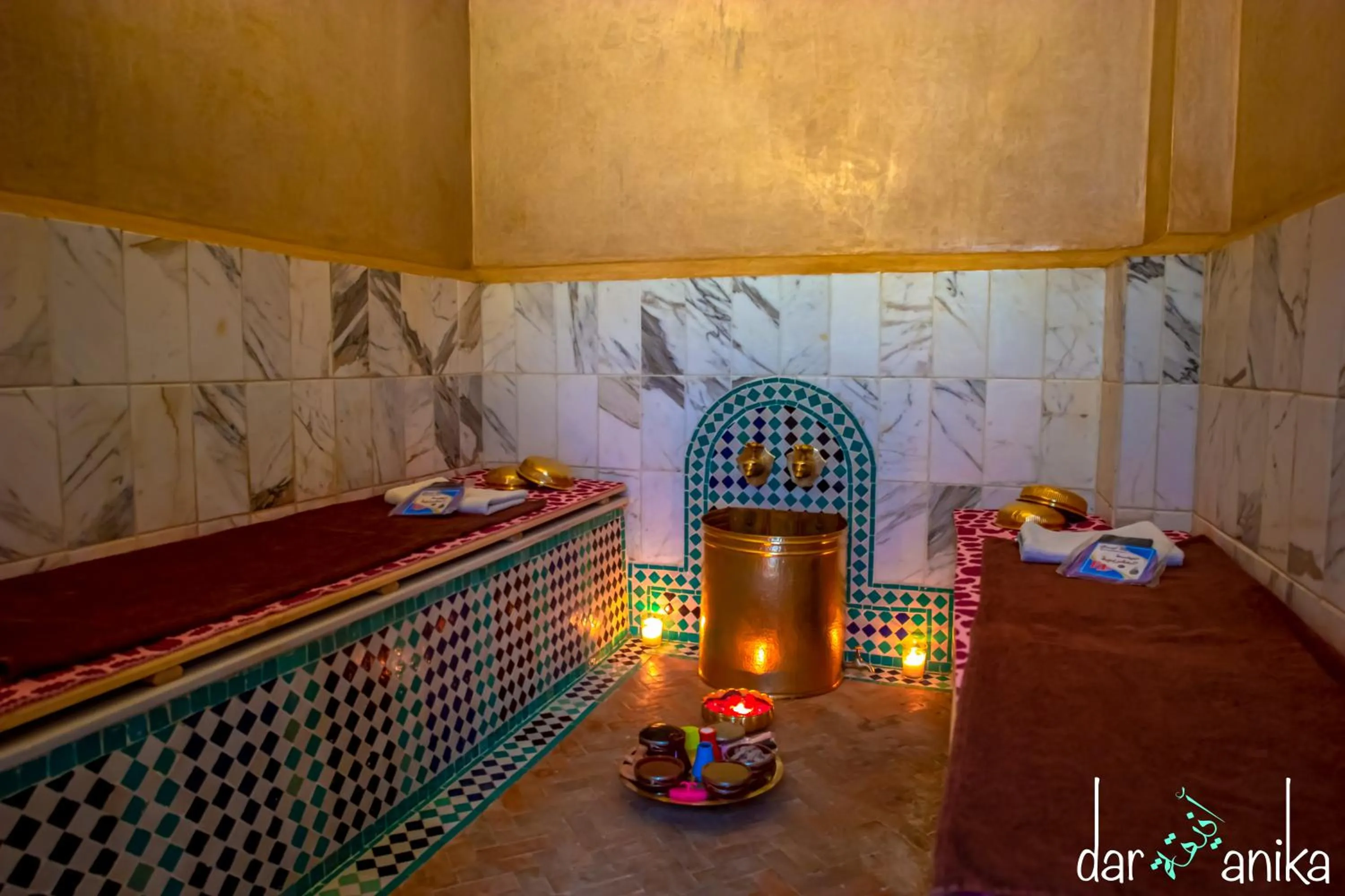 Massage in Dar Anika