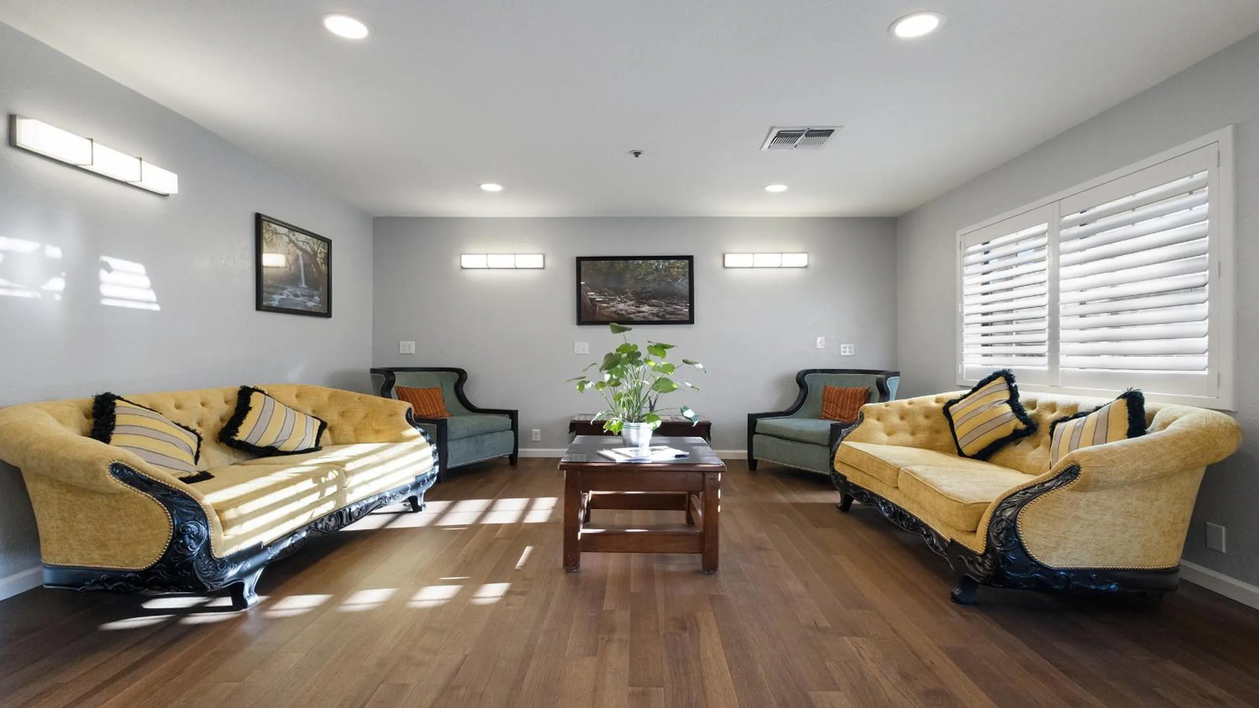 Lobby or reception in Country Inn Sonora