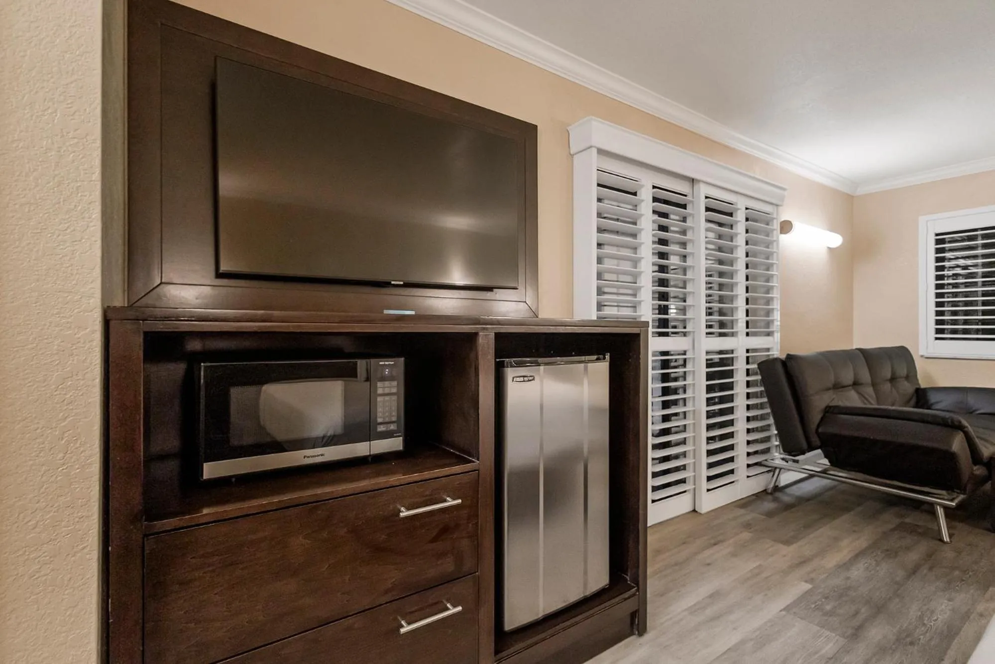 TV and multimedia in Country Inn Sonora