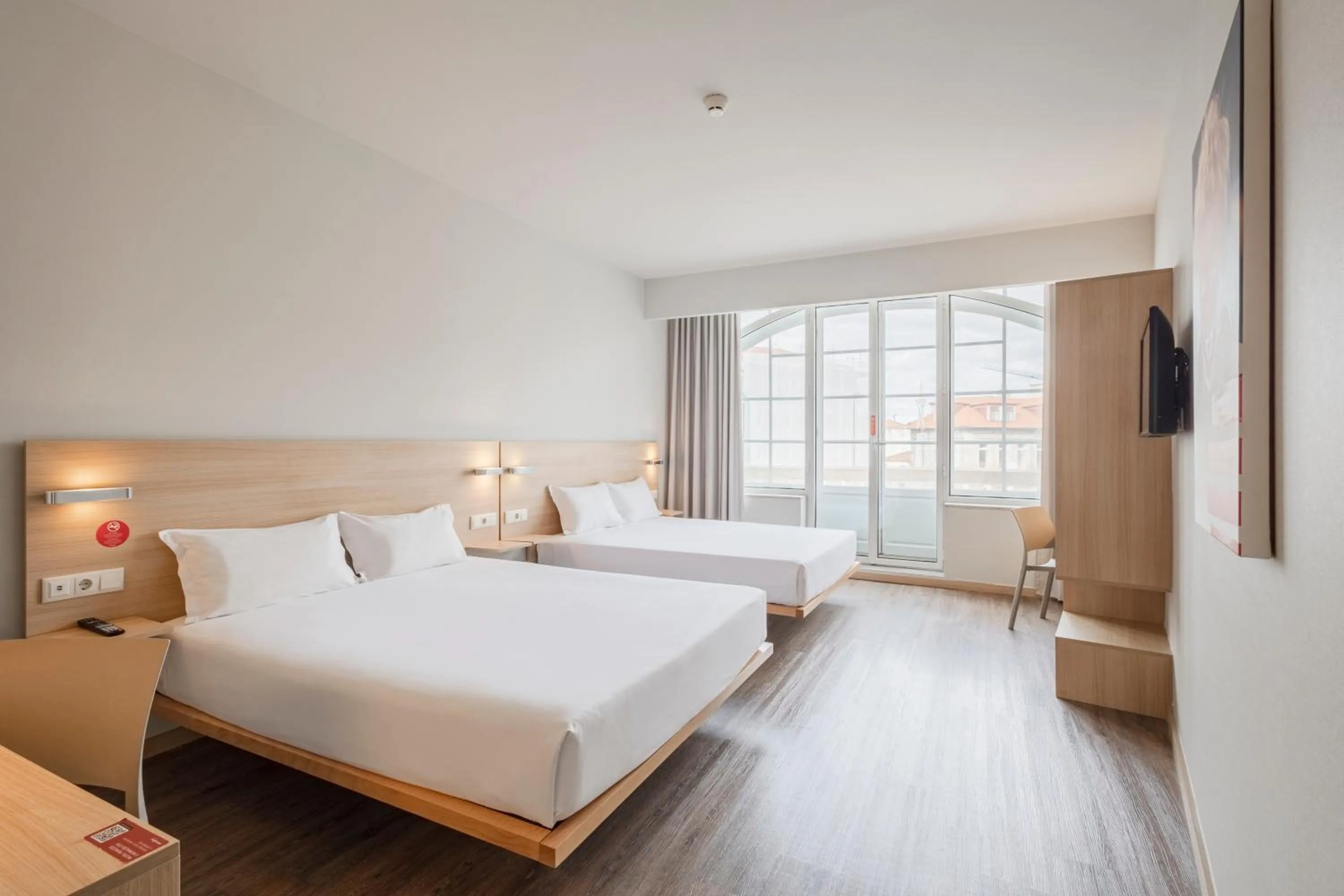 Bed in Moov Hotel Porto Centro