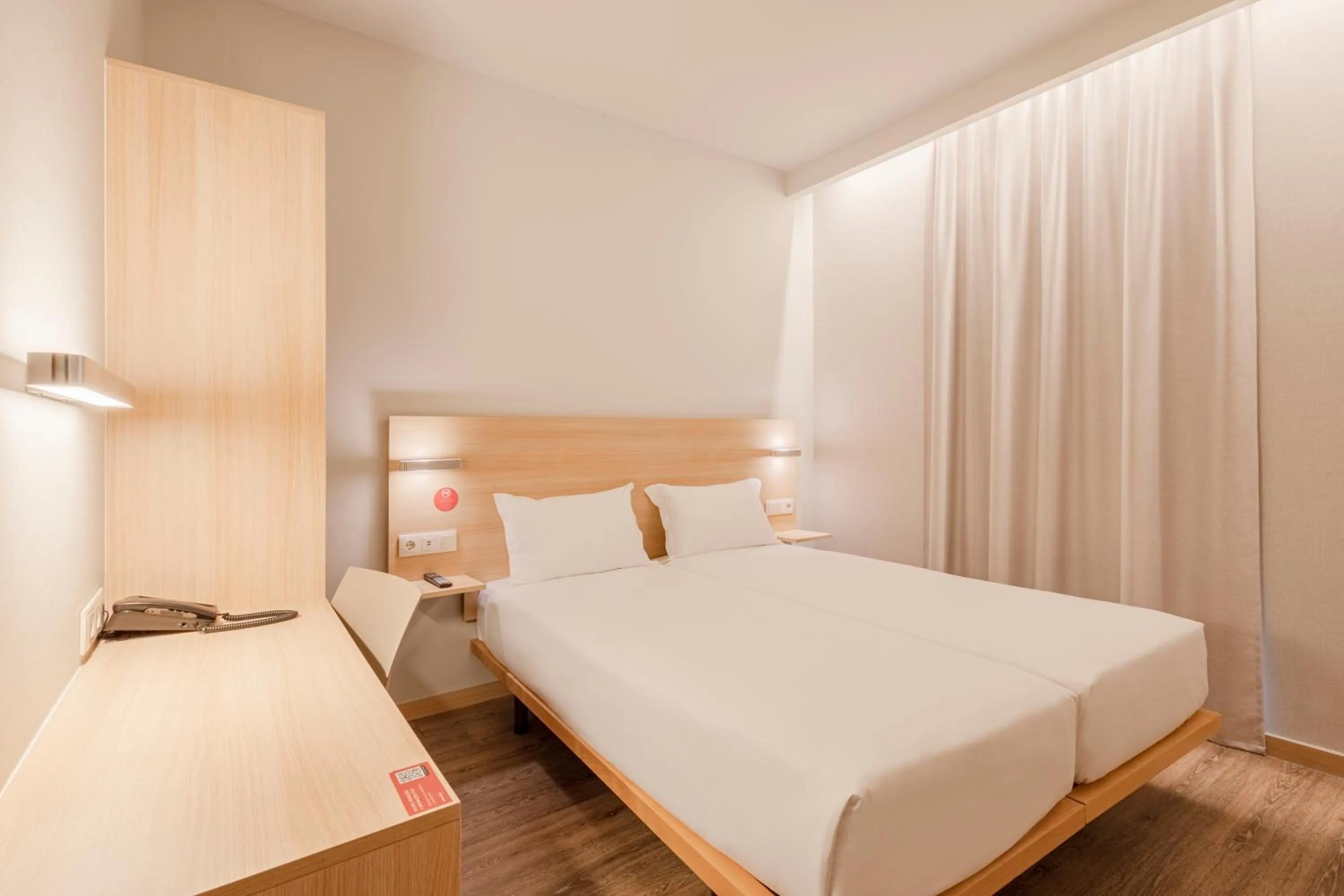 Bed in Moov Hotel Porto Centro