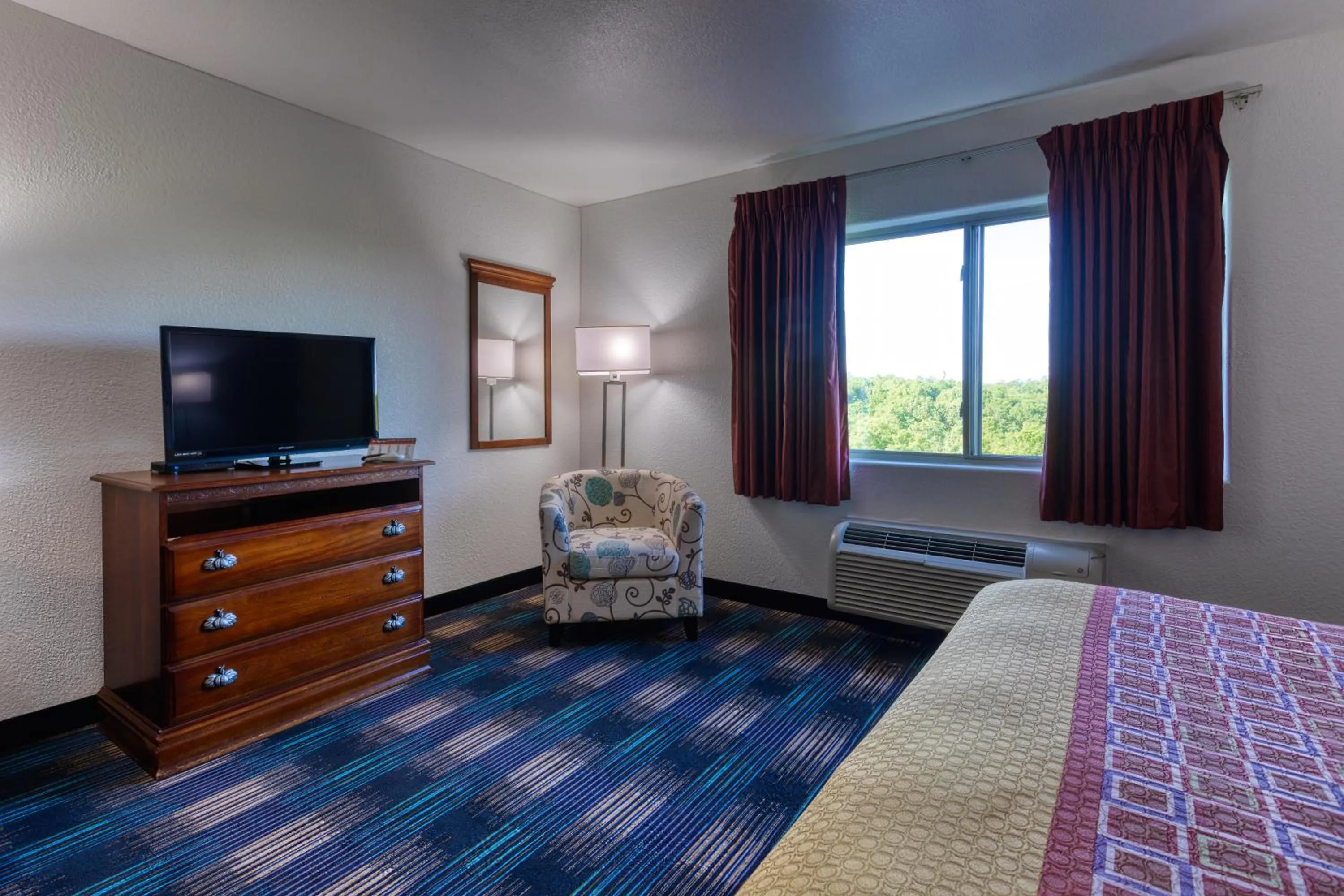 Bed in All Towne Suites