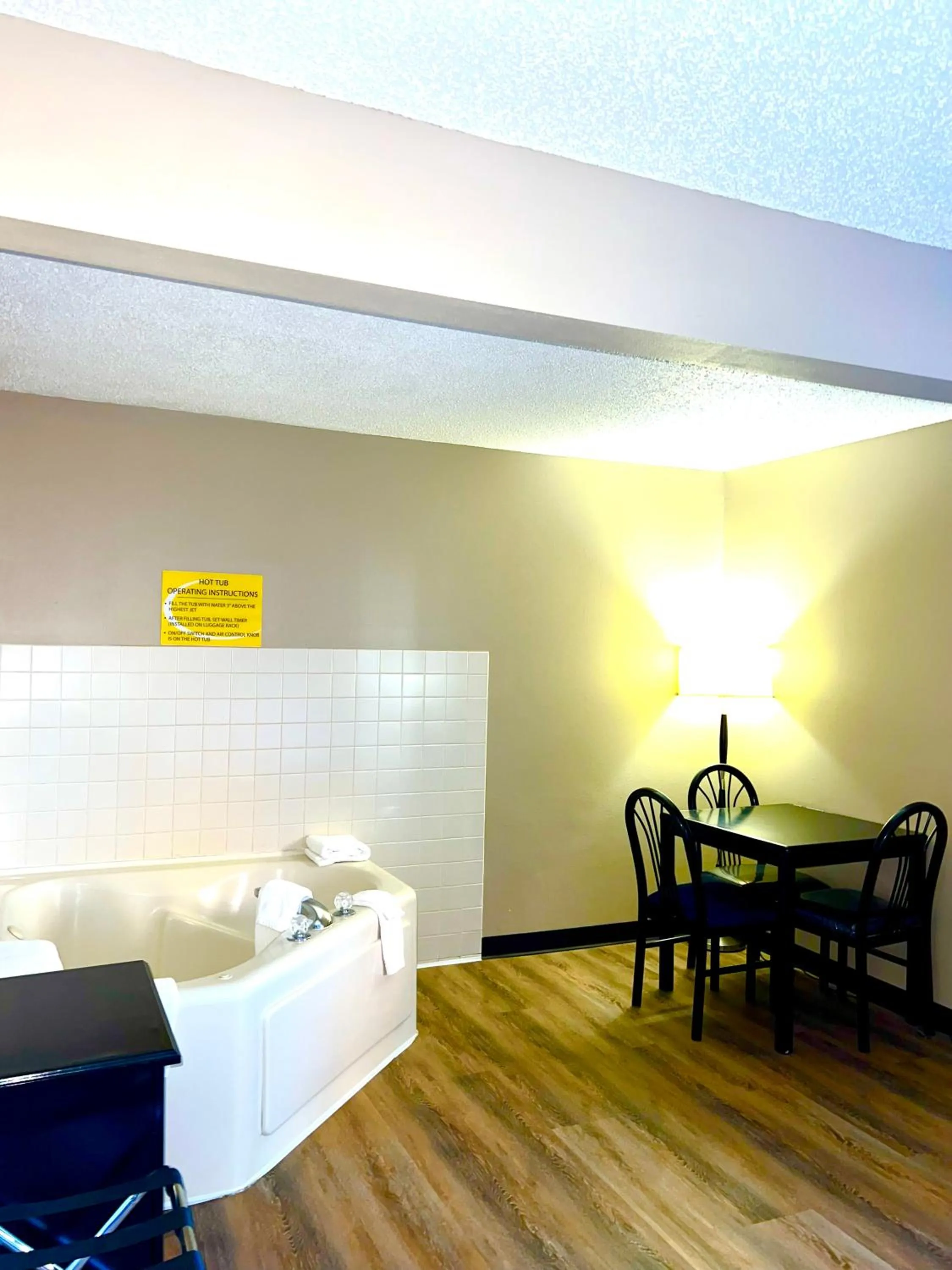 Bed in Super 8 by Wyndham Estherville