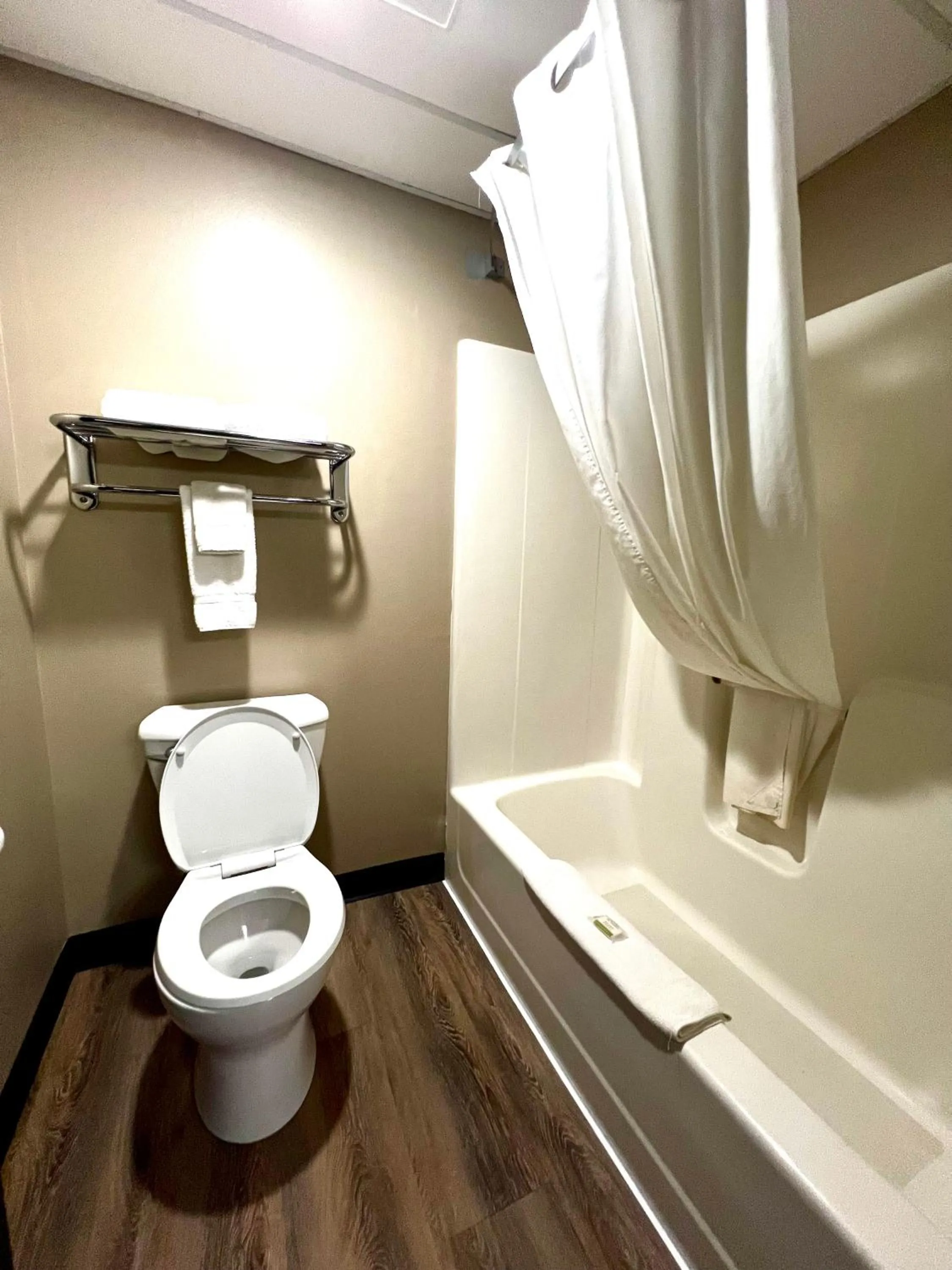 Super 8 by Wyndham Estherville