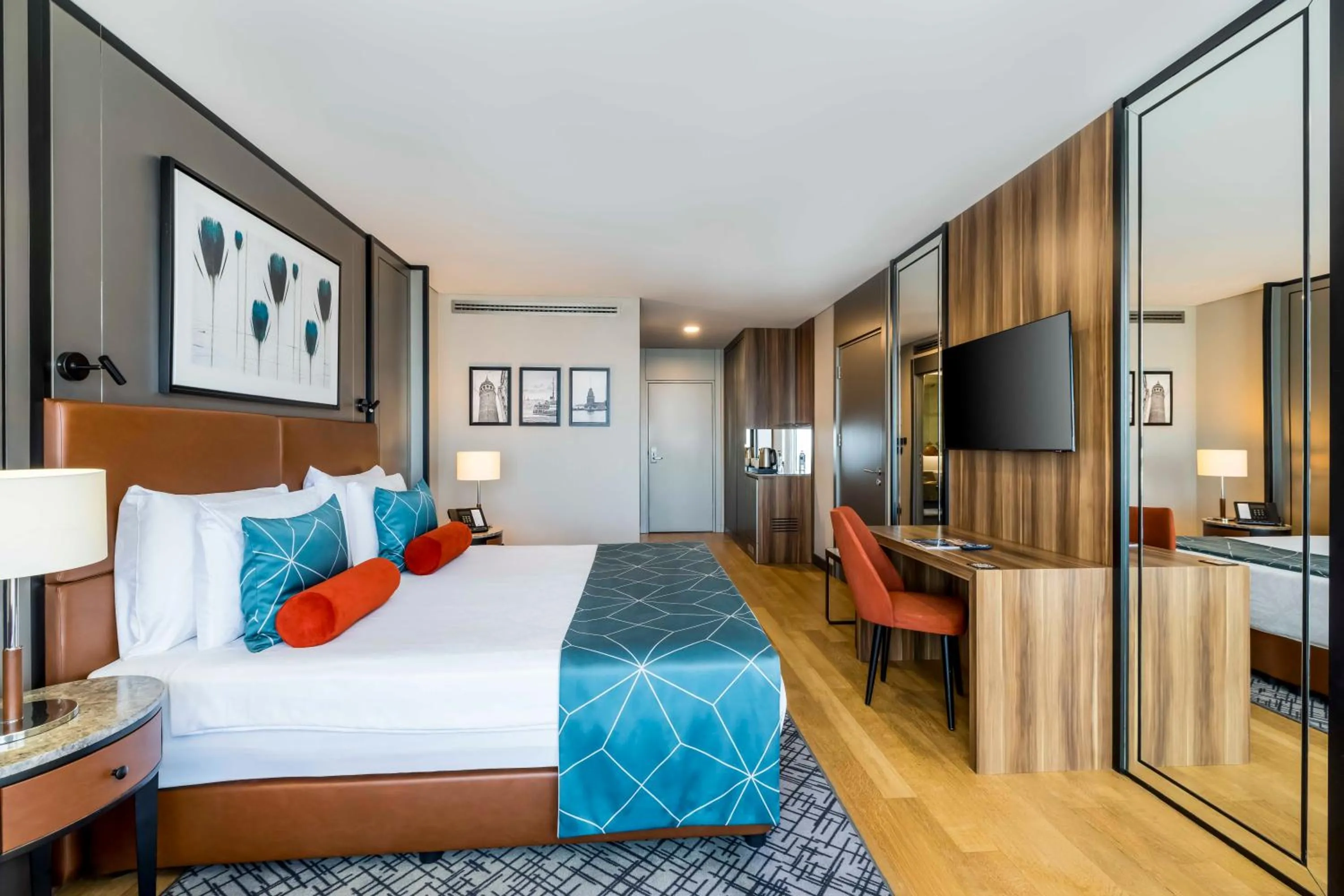 Photo of the whole room, Bed in Opera Hotel Bosphorus - Preferred Hotels and Resorts