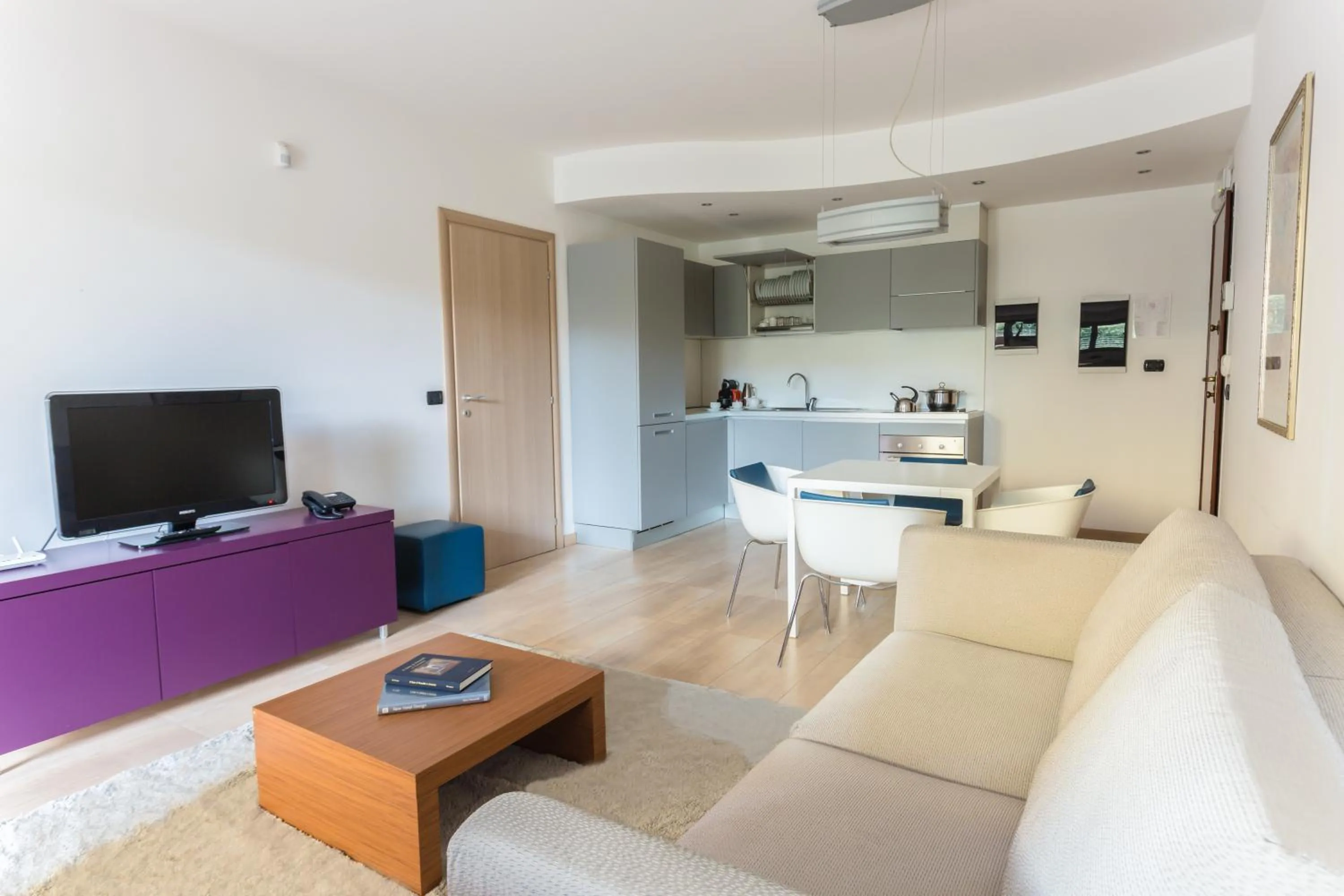 Living room in Catania Hills Residence