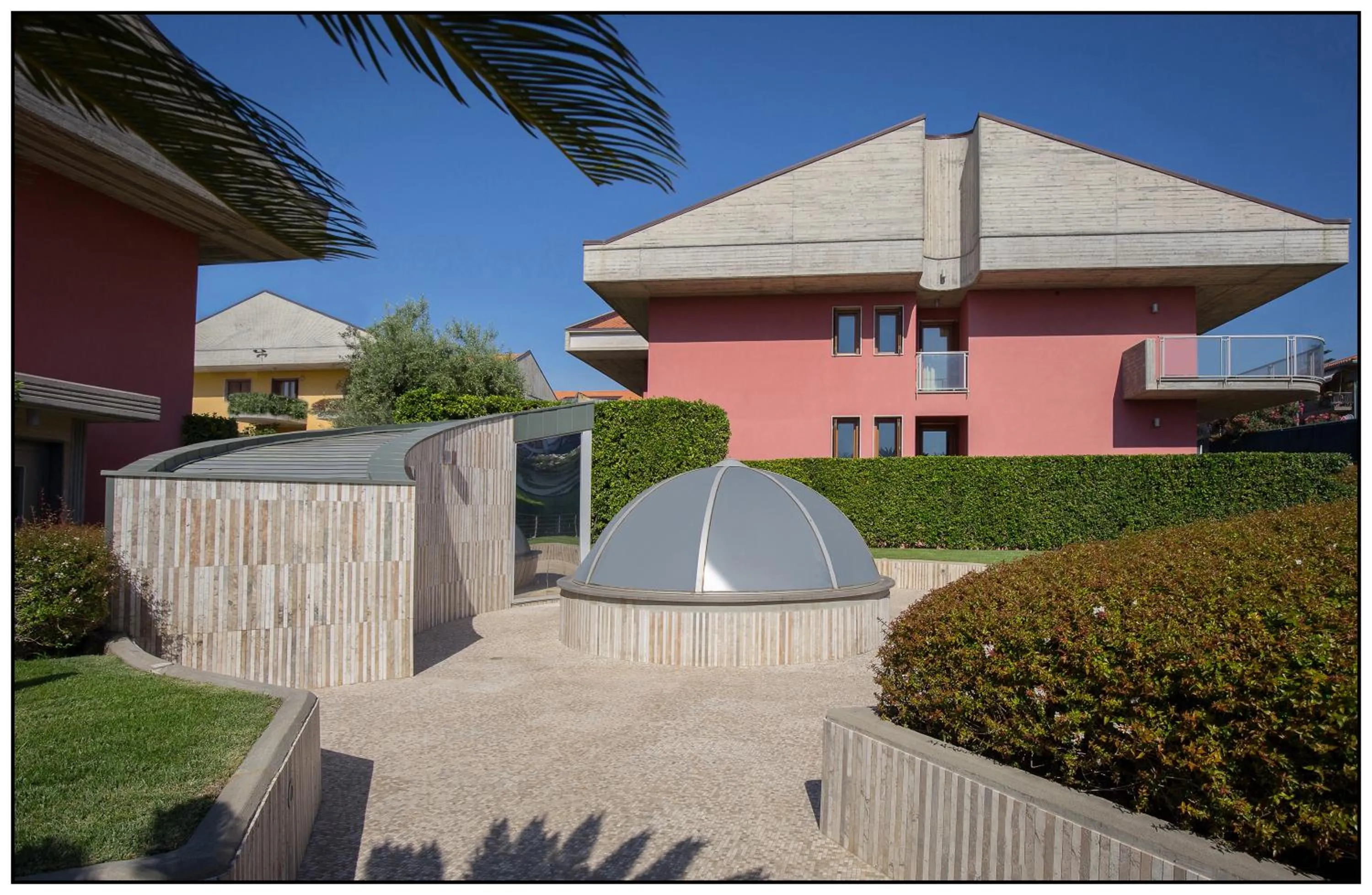 Property building in Catania Hills Residence