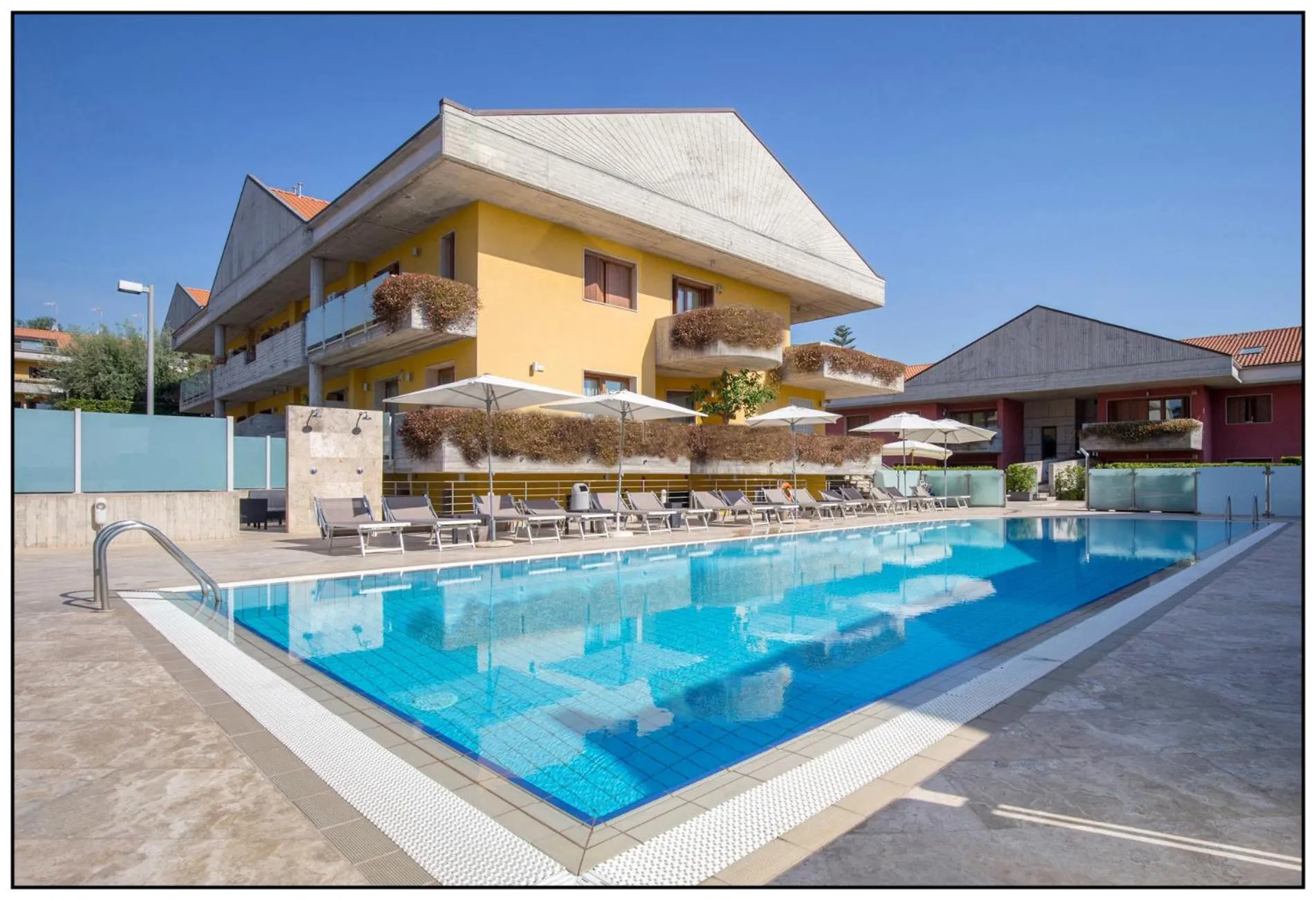 Property building in Catania Hills Residence