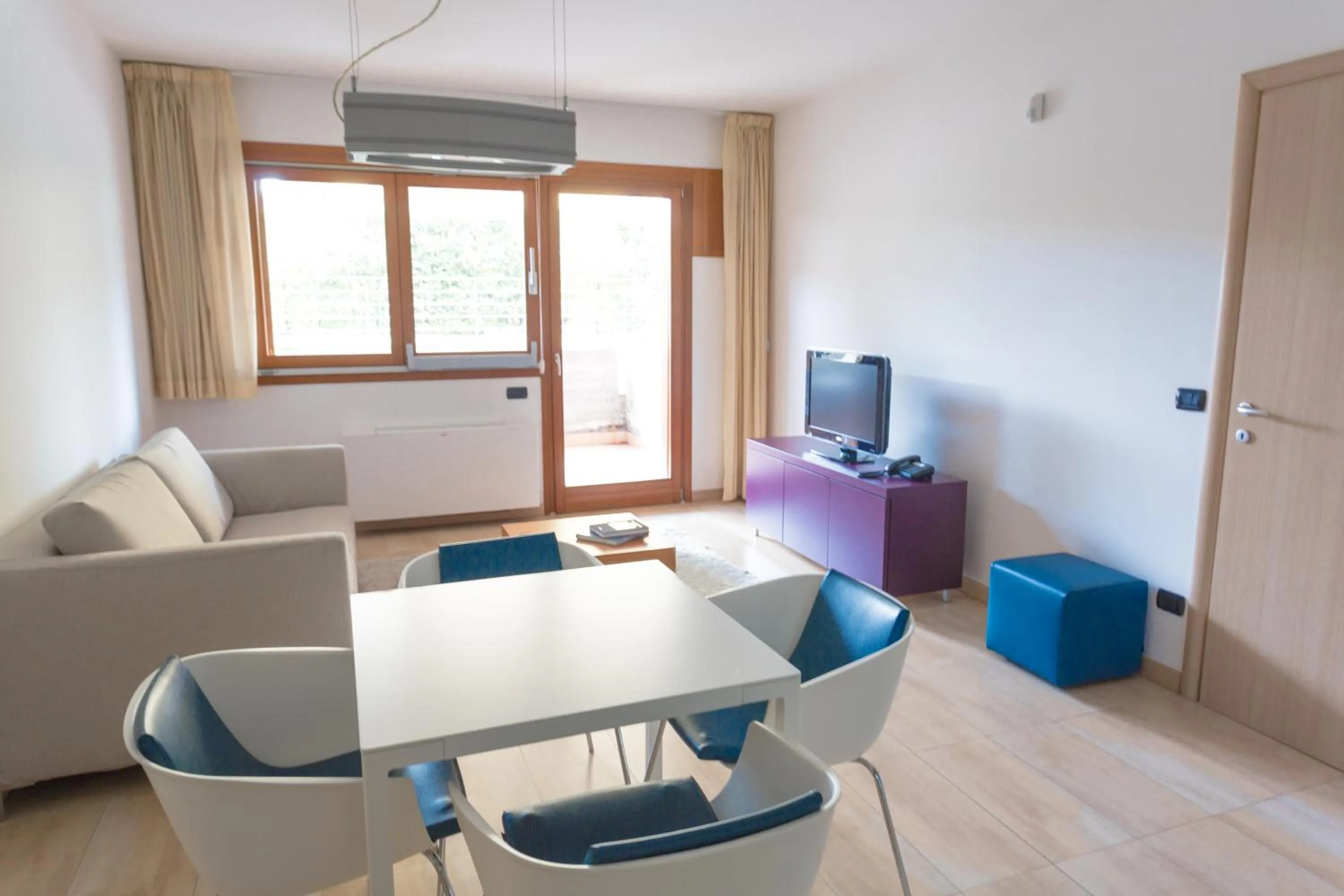 Living room in Catania Hills Residence