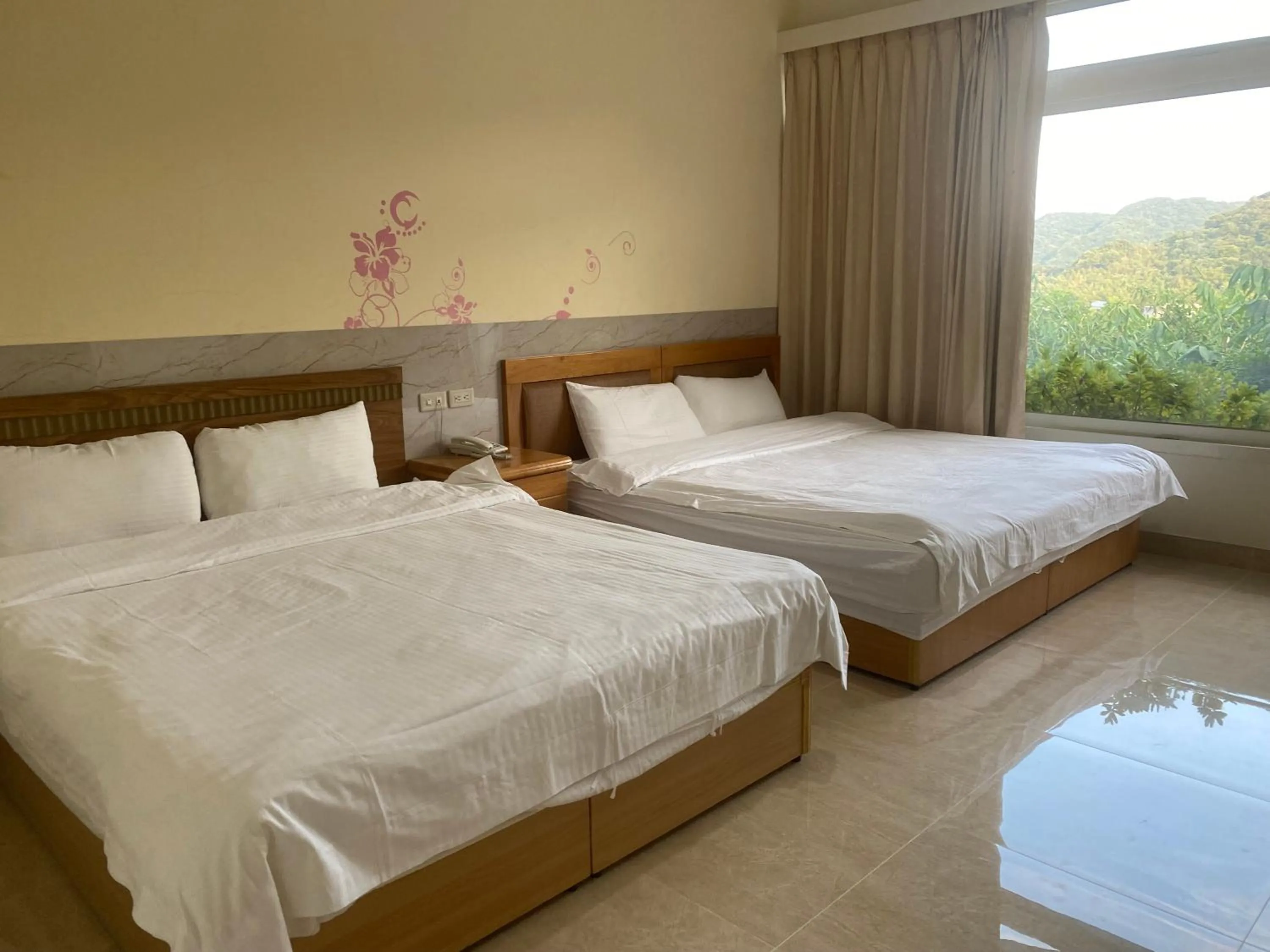 Decorative detail, Bed in Wan Jin Hot Spring