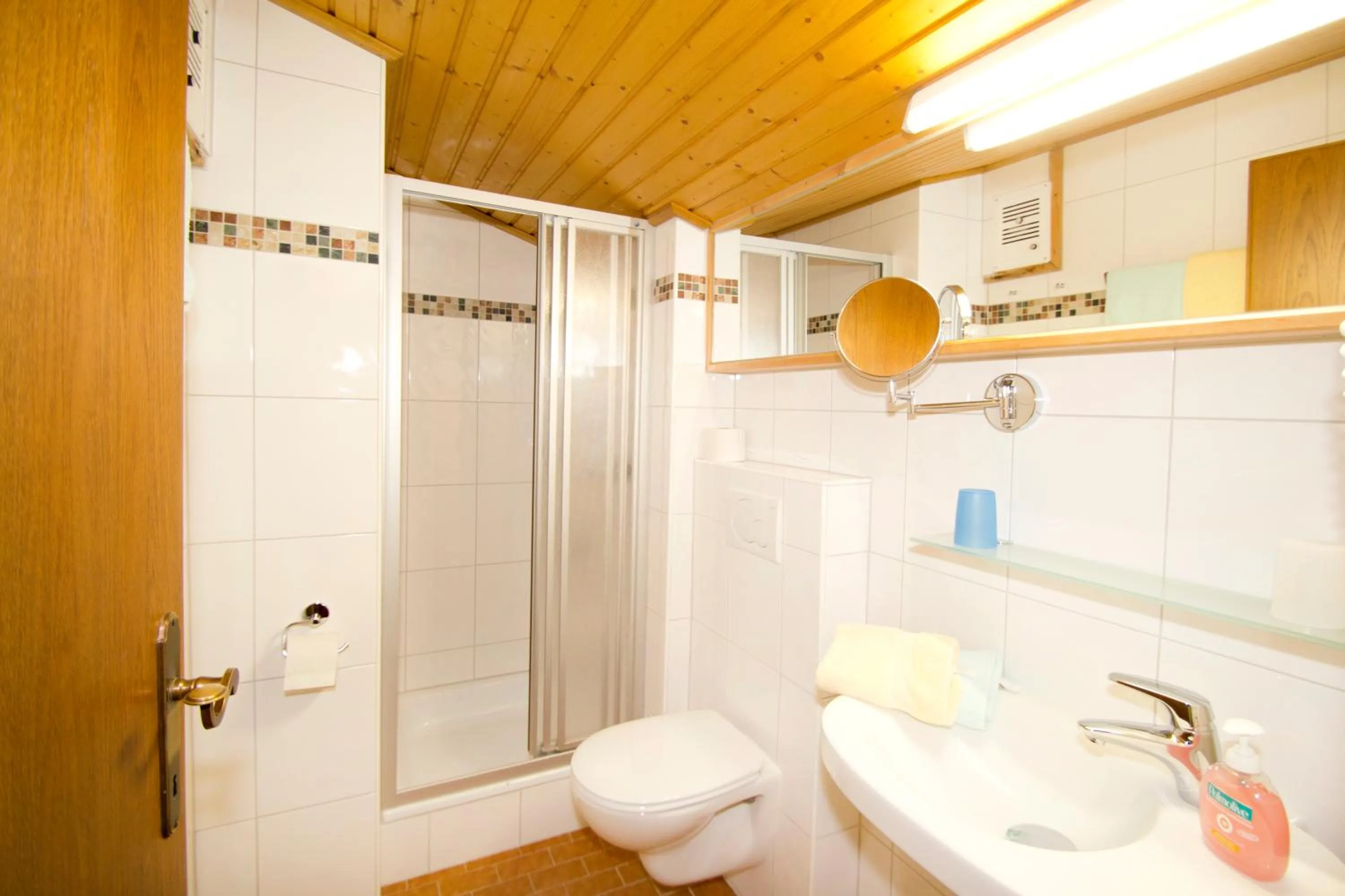 Bathroom in Hotel Garni Hochwurzen