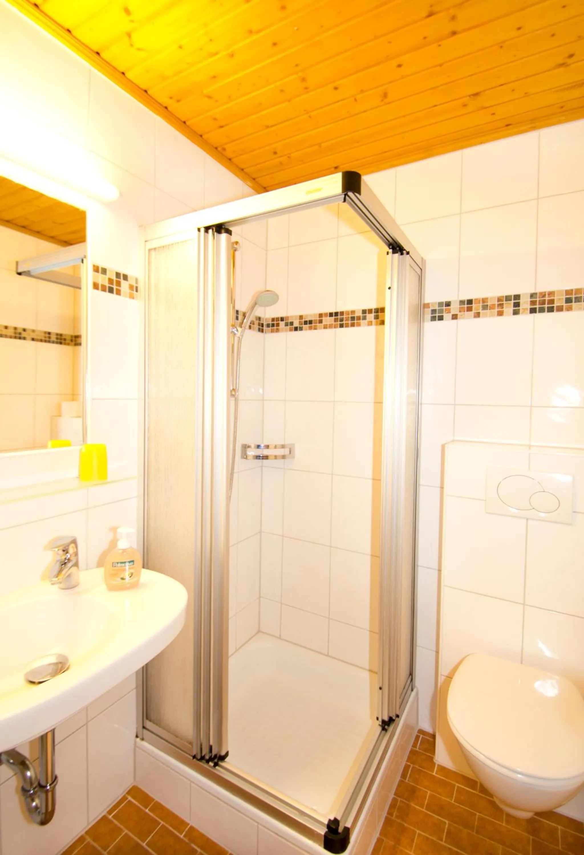 Bathroom in Hotel Garni Hochwurzen