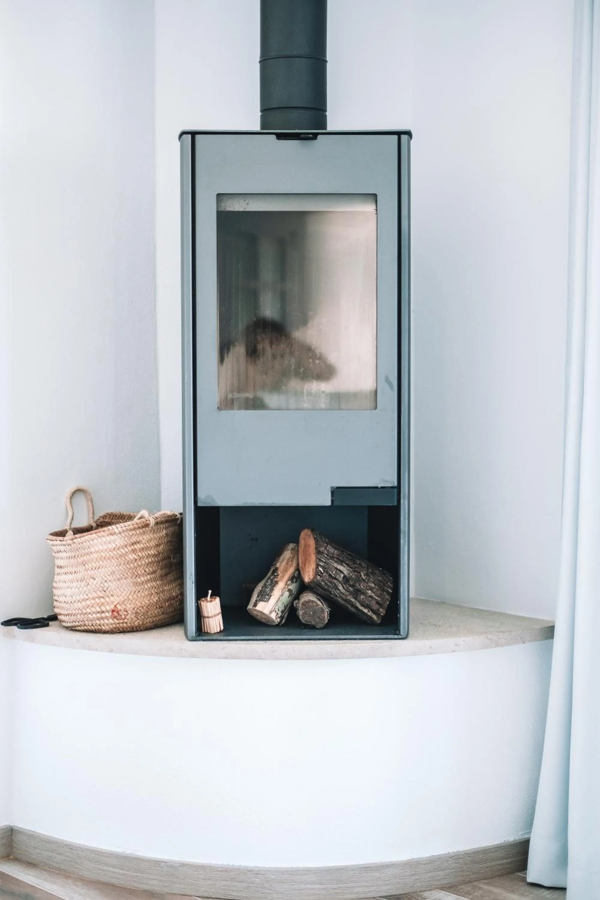 fireplace in Mater Ariany