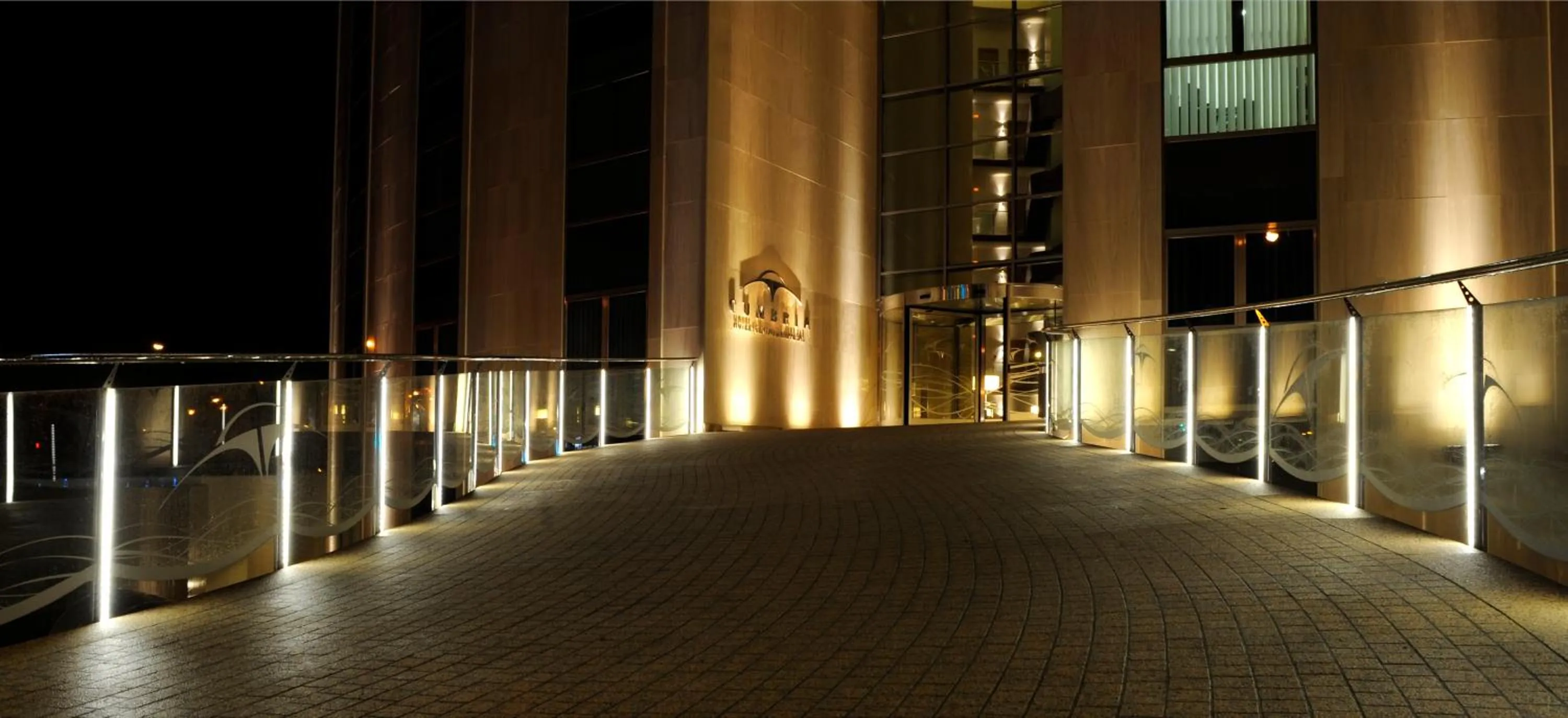 Facade/entrance in Cumbria Spa Hotel 3* Sup