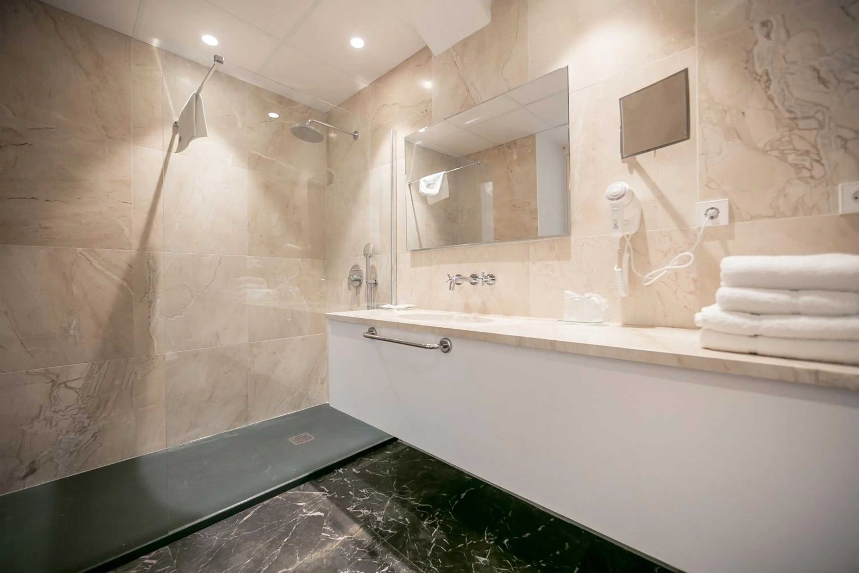 Bathroom in Hotel Rural El Molino de Felipe