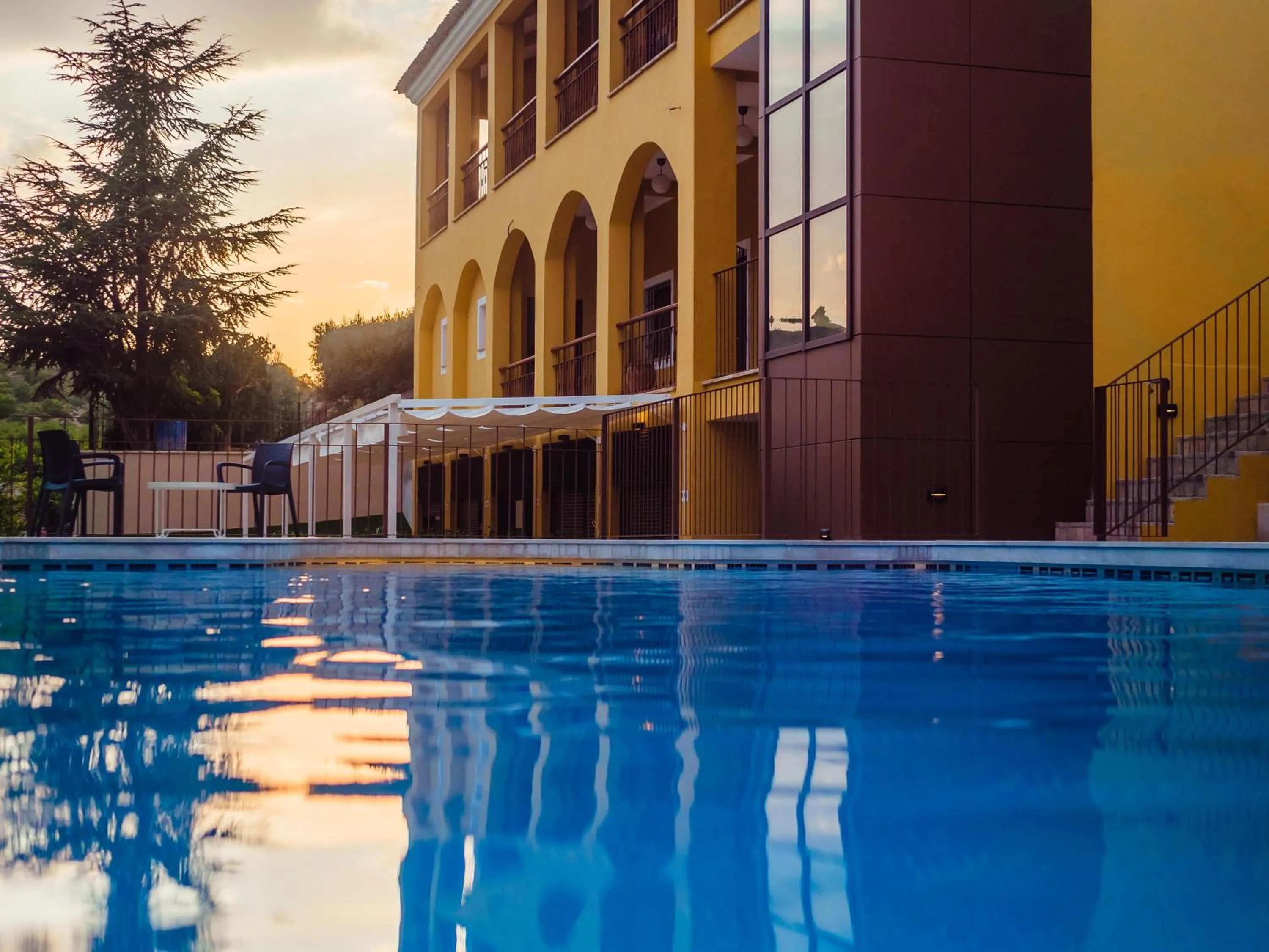 Swimming pool in Hotel Rural El Molino de Felipe