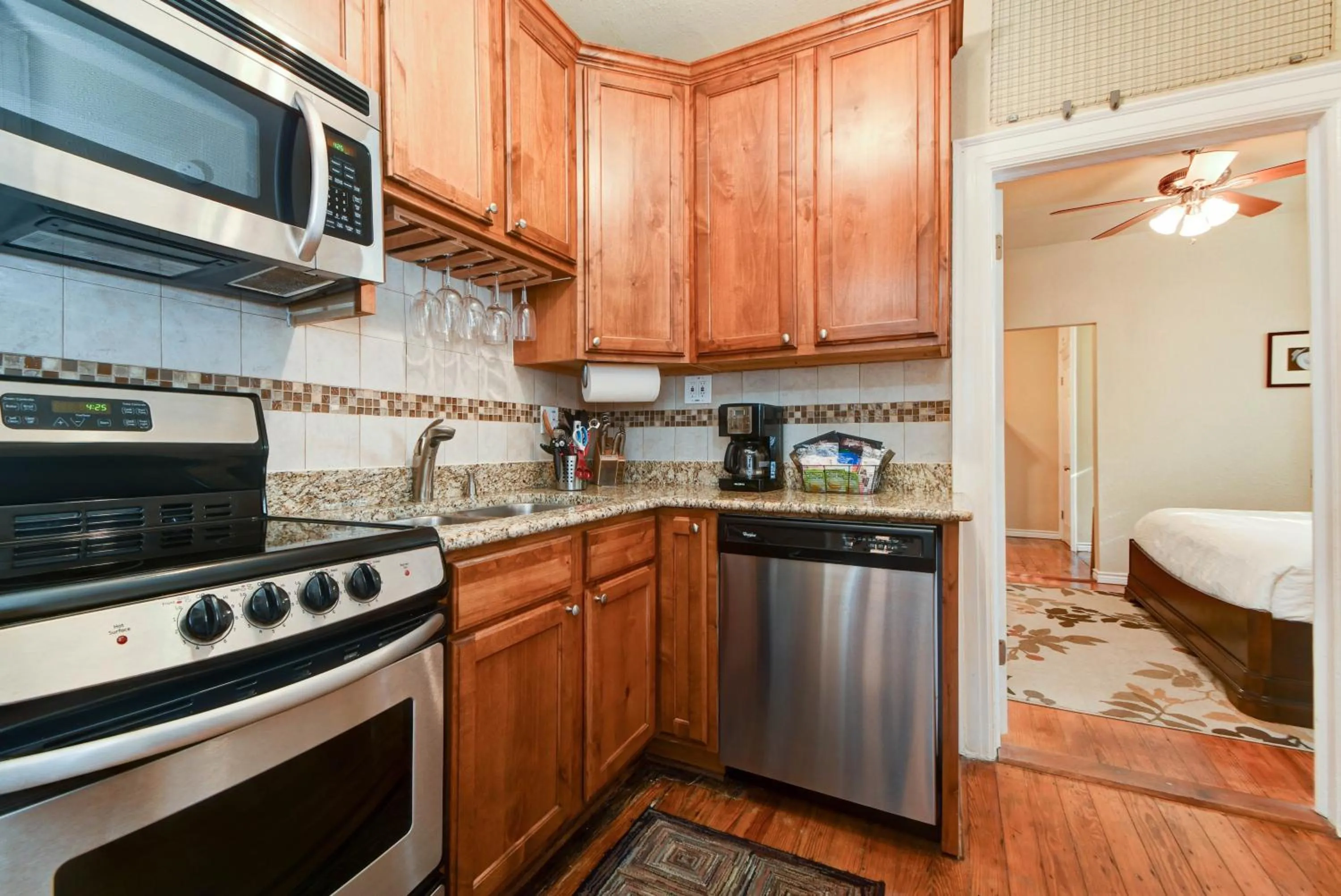 THE MADISON - San Antonio Riverwalk - Downtown - Convention Center