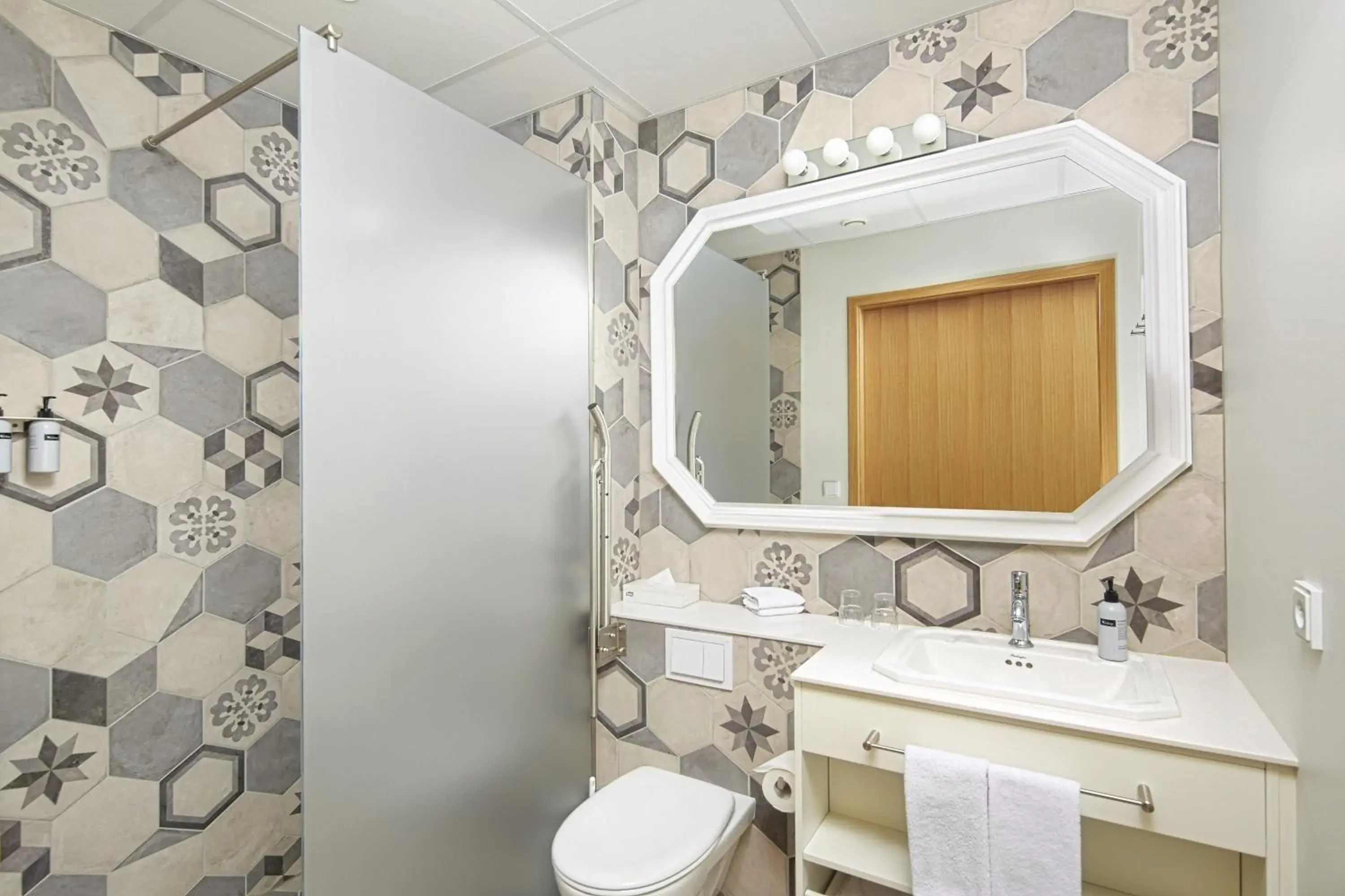 Double Room in Reykjavik Marina - Berjaya Iceland Hotels Double Room in Reykjavik Marina - Berjaya Iceland Hotels