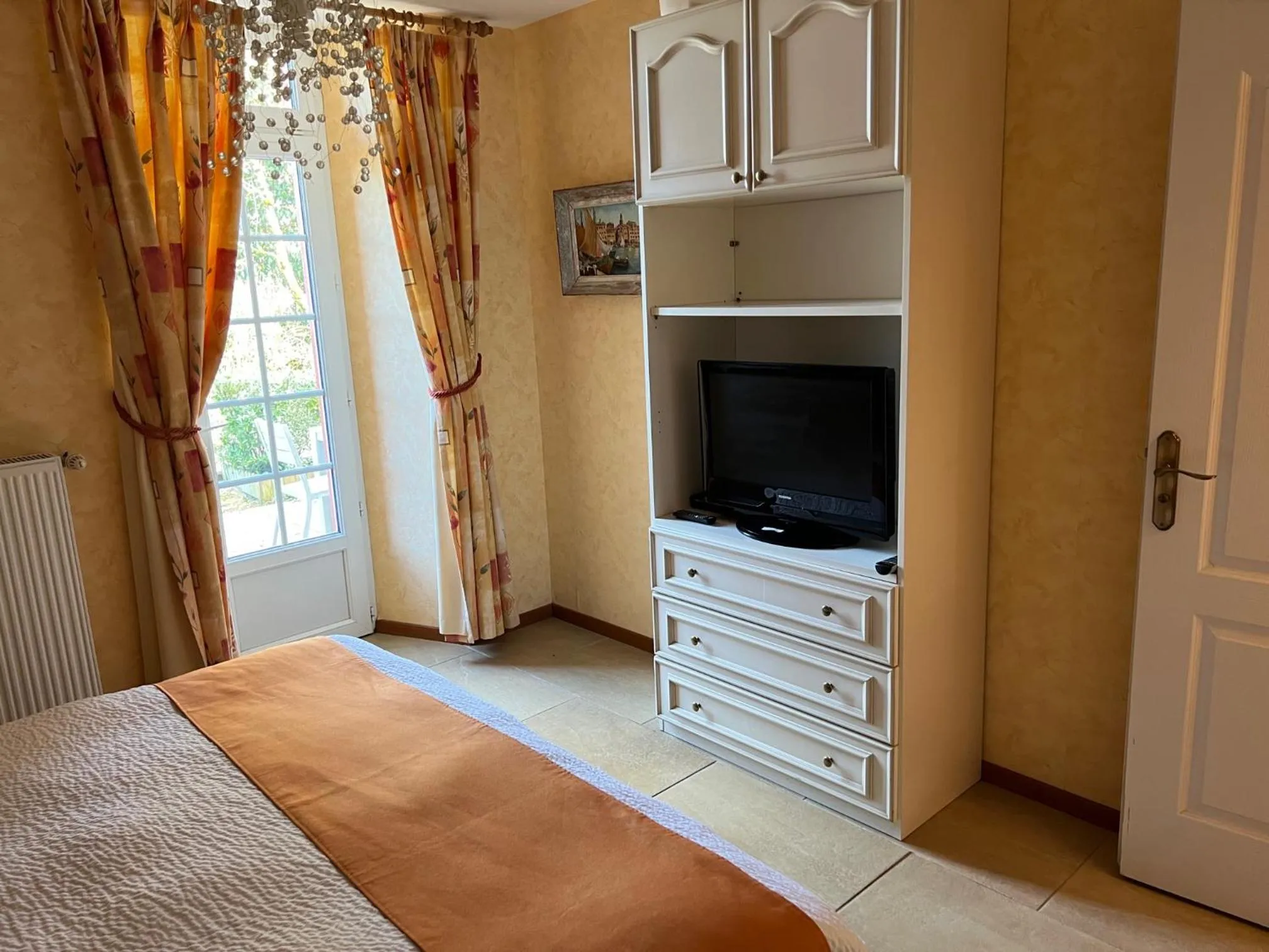 Logis Hôtel L'Adourable Auberge