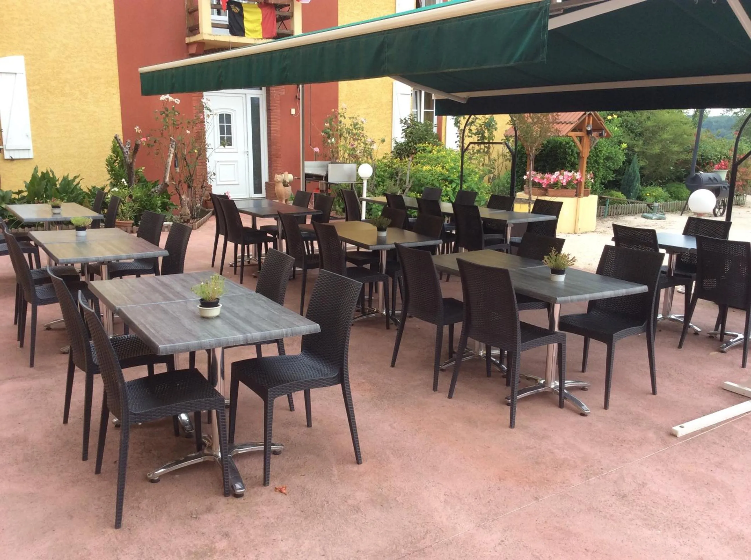 Logis Hôtel L'Adourable Auberge